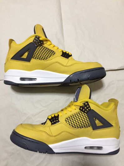 Nike Air Jordan 4 "Tour Yellow"