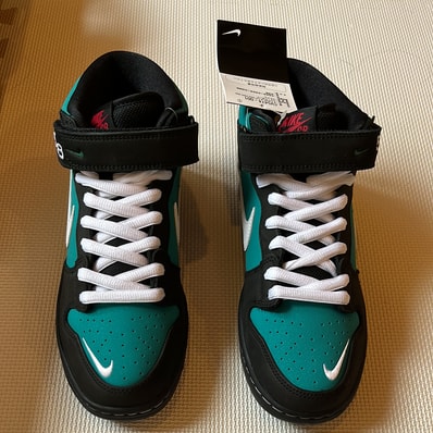 Nike SB Dunk Mid "Griffey"