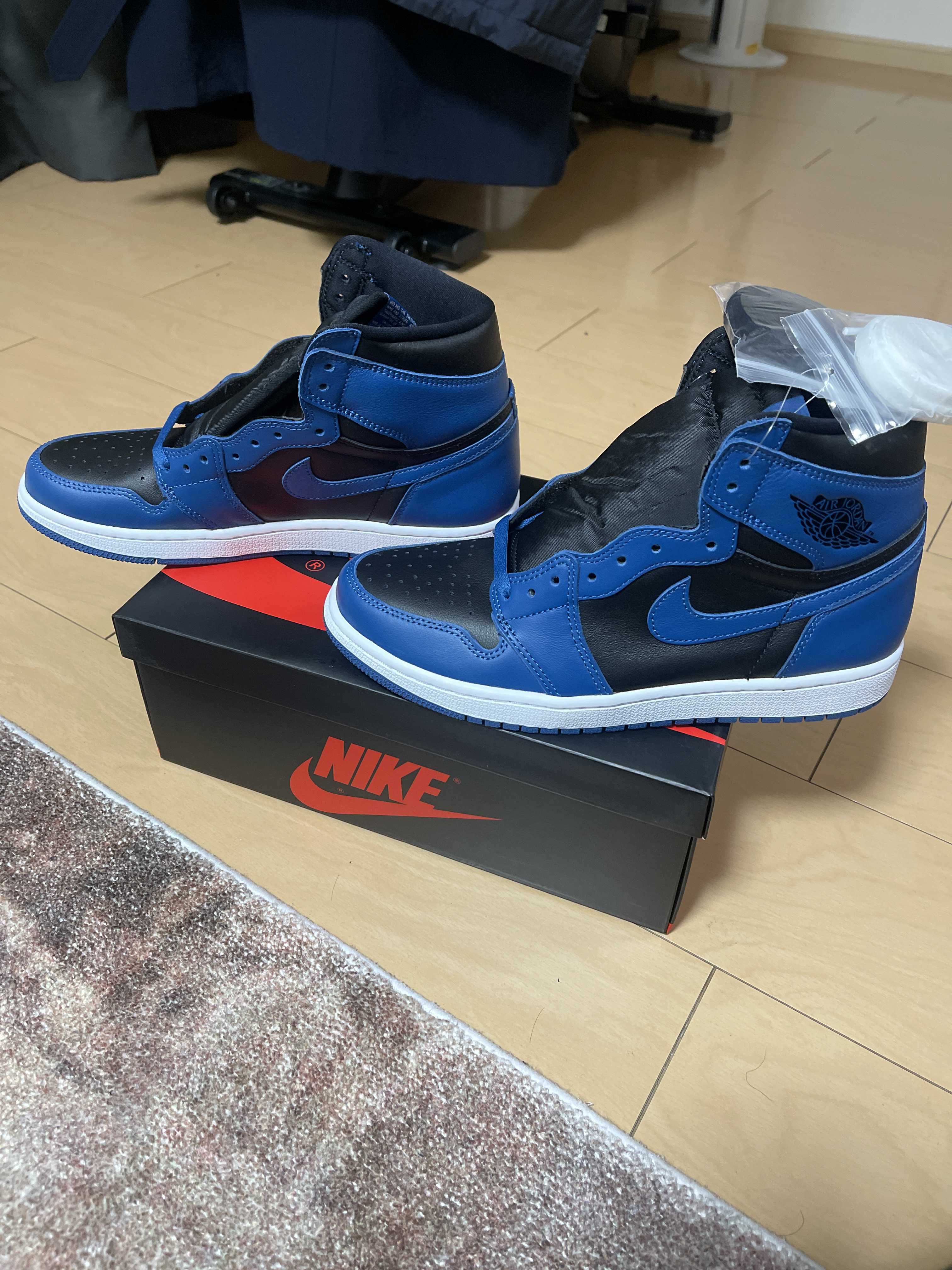 Nike Air Jordan 1 Retro High OG "Dark Marina Blue"