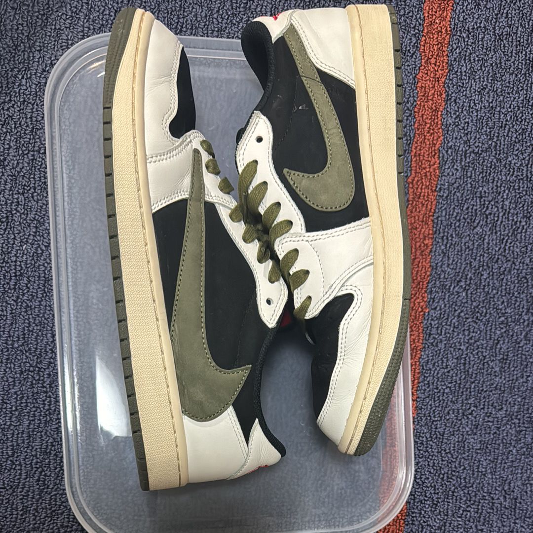 Travis Scott × Nike Women's Air Jordan 1 Low OG "Medium Olive"
