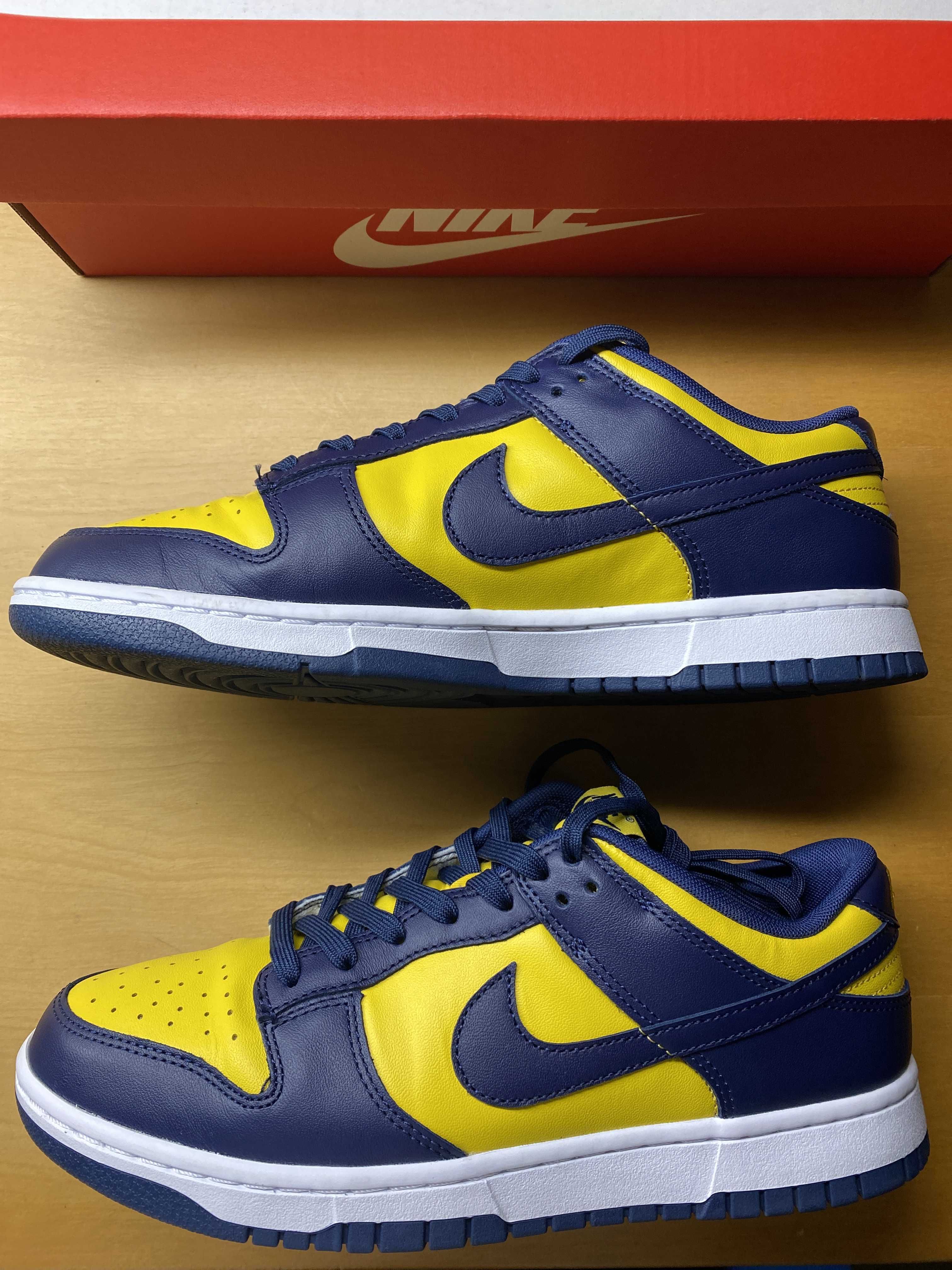 Nike Dunk Low "Michigan"