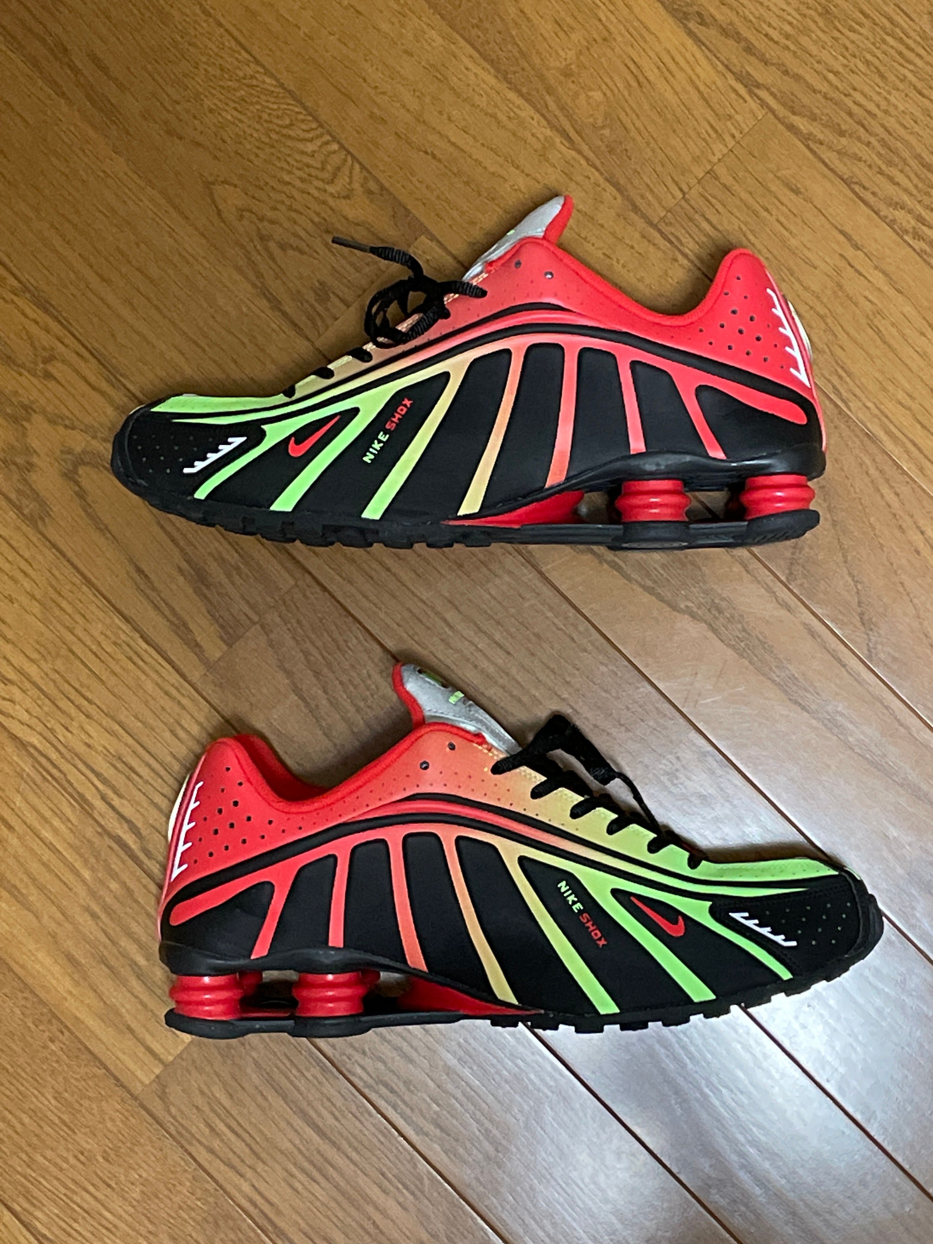 Nike Shox R4 "Neymar Black"