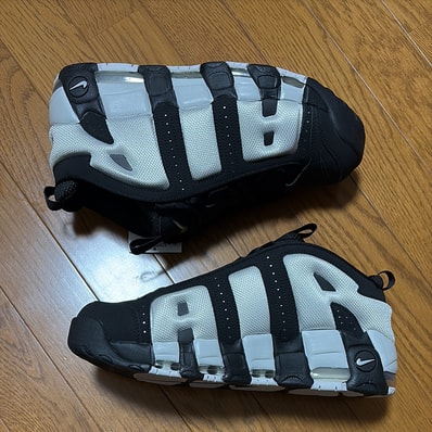 Nike Air More Uptempo Low "Black/Photon Dust"