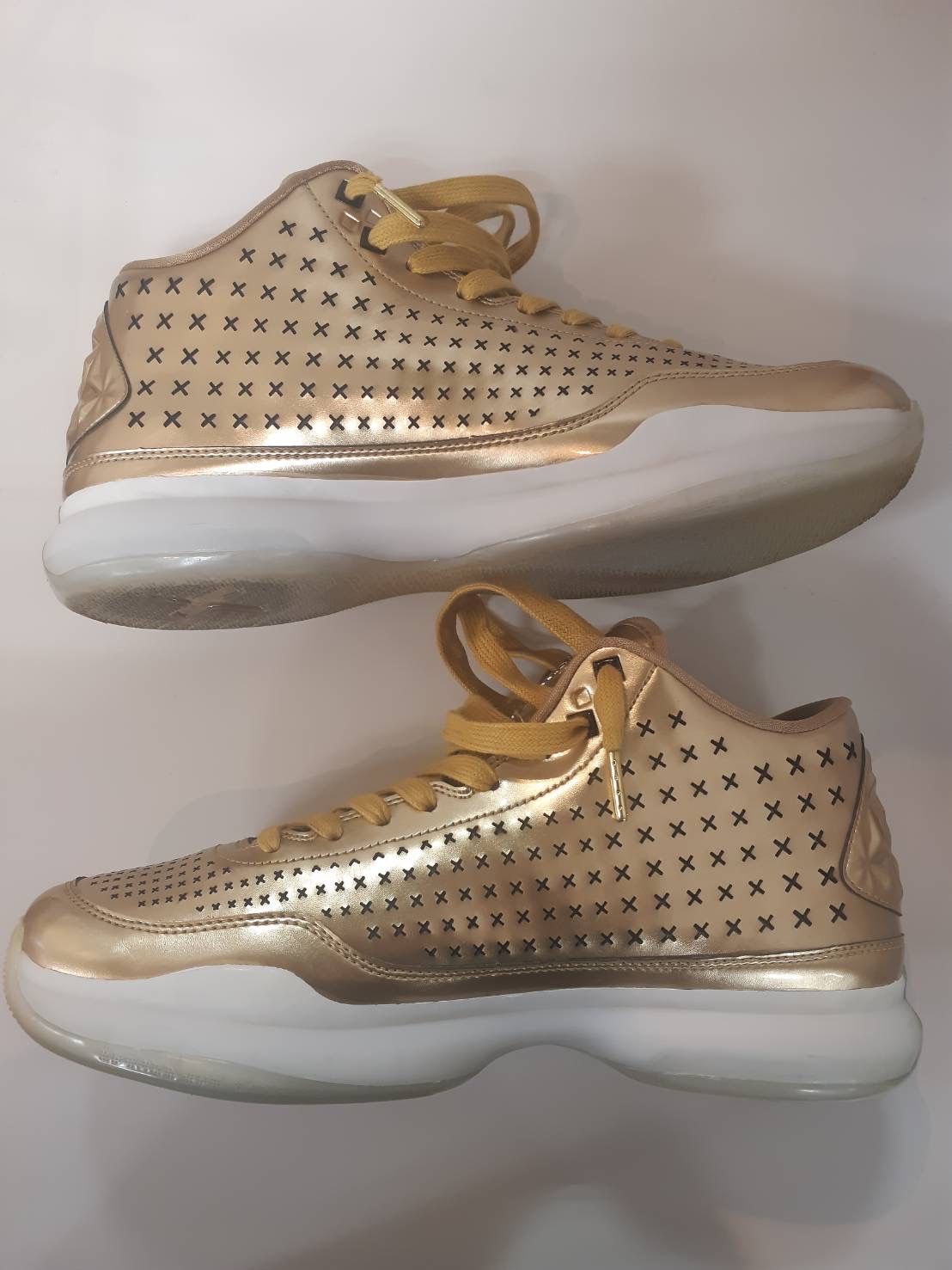 Nike Kobe 10 EXT "Liquid Gold"