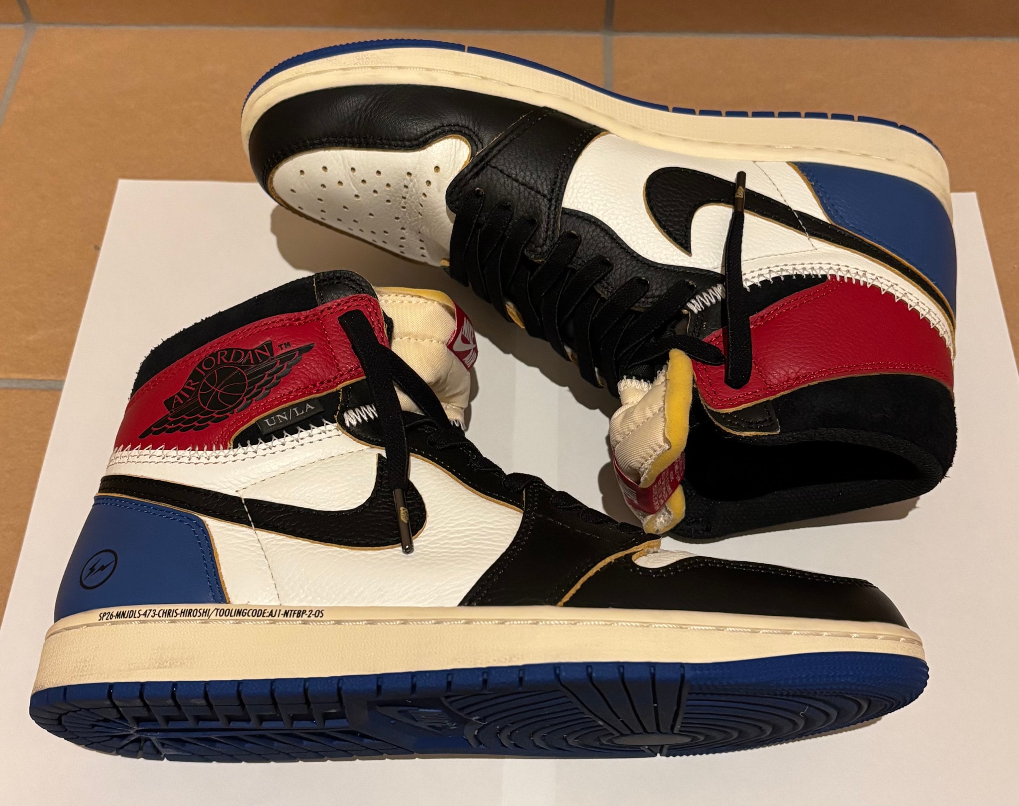 fragment design × UNION × Nike Air Jordan 1 High OG "Black/Varsity Red"