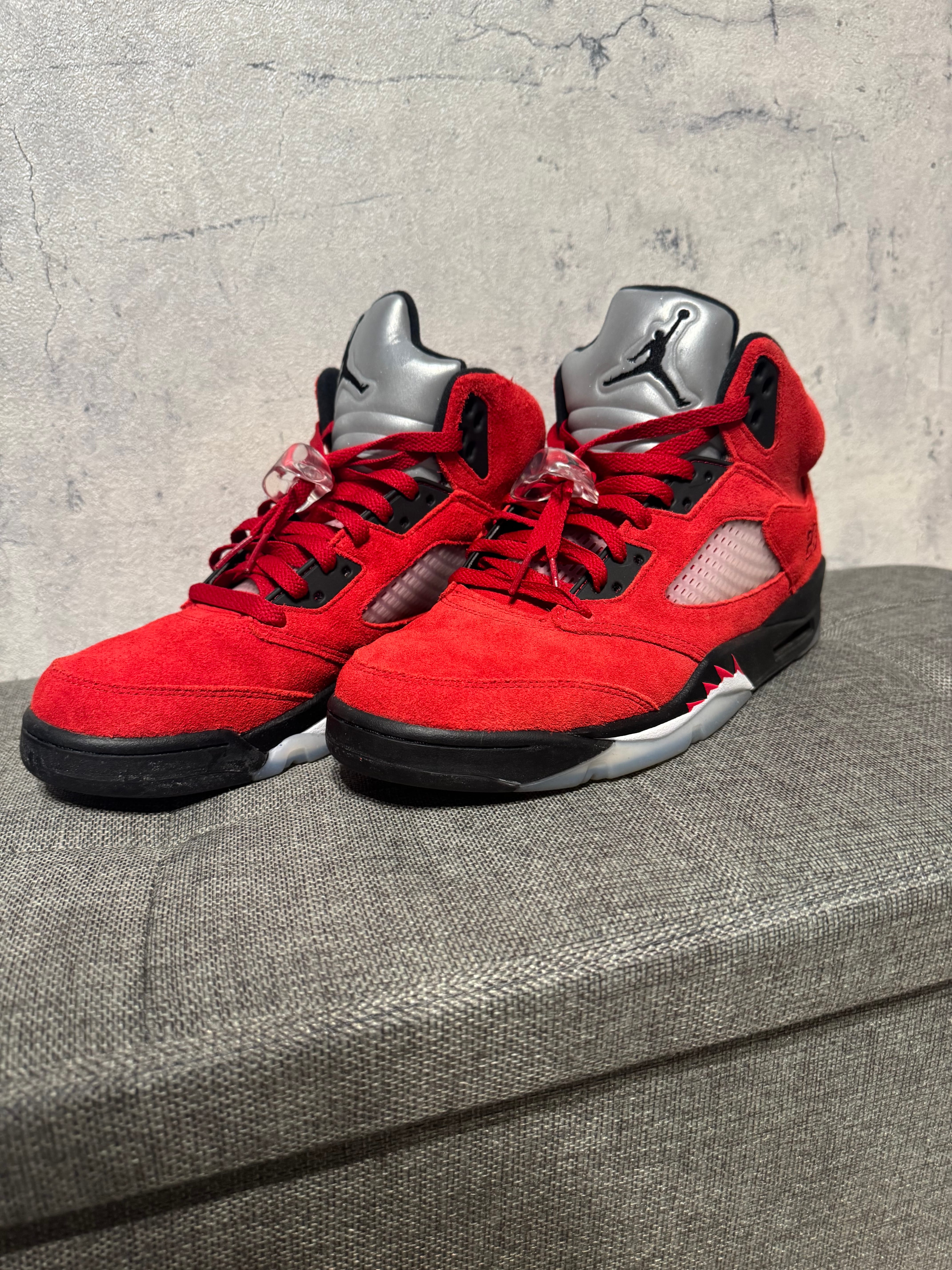 ナイキ エアジョーダン5 "トロブラボー"