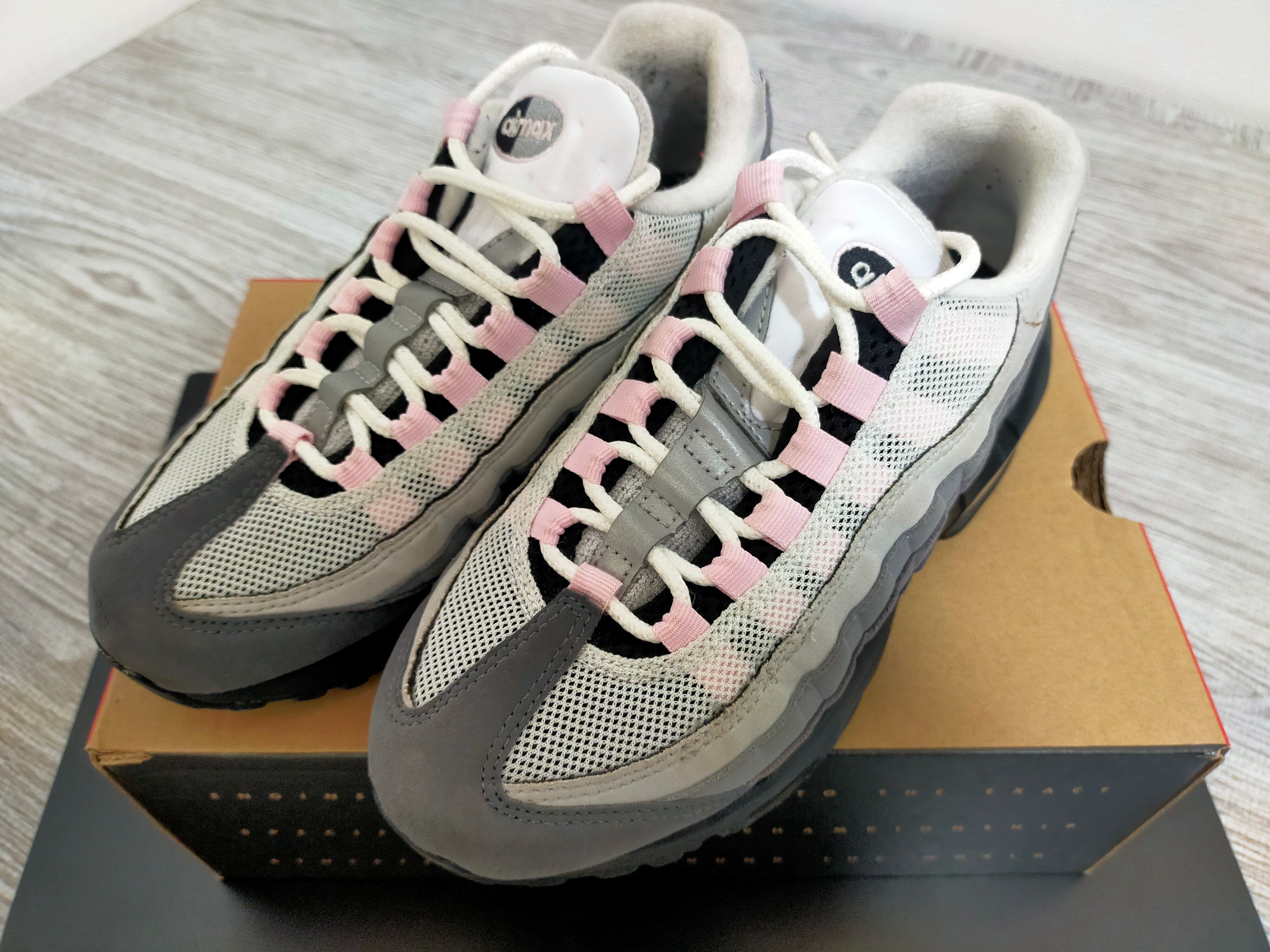 Nike Air Max 95 "Gunsmoke/Pink Foam"