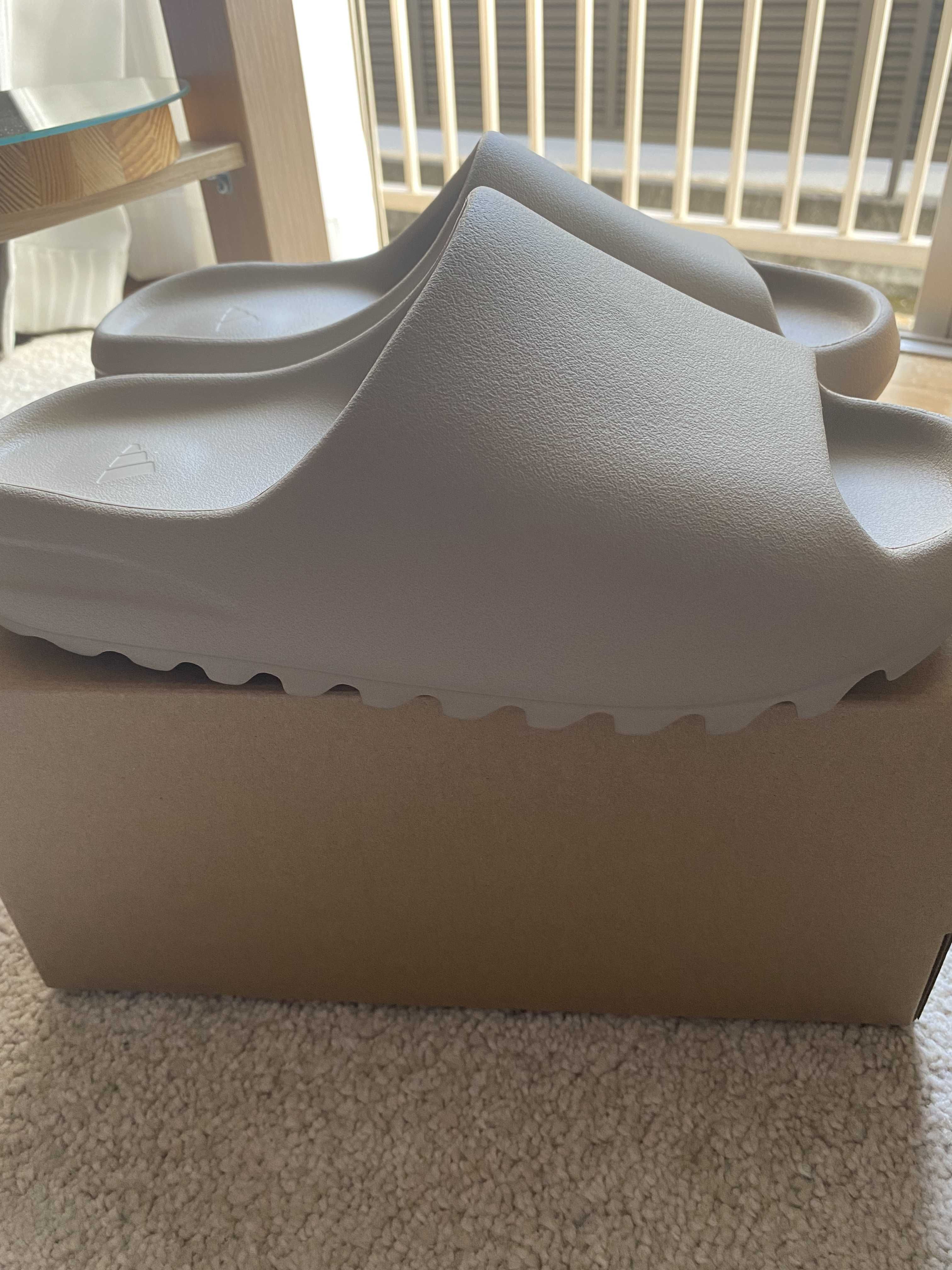 adidas YEEZY Slide "Pure" (GZ5554)