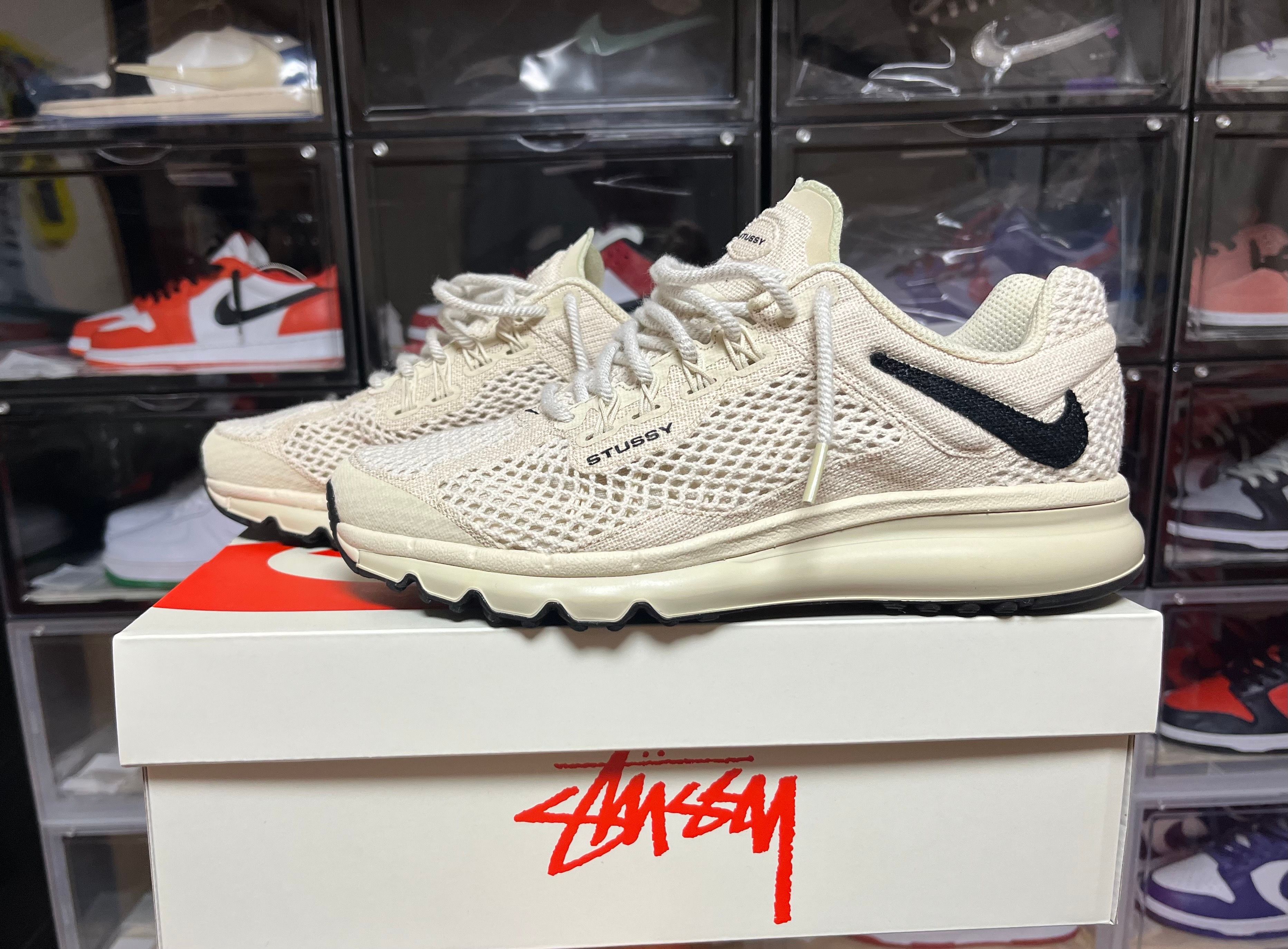 Stussy × Nike Air Max 2013 "Fossil"