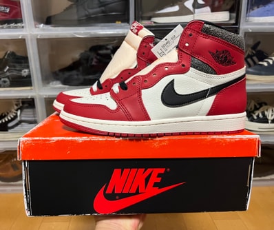 Nike Air Jordan 1 High OG "Lost & Found/Chicago"