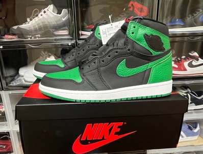 Nike Air Jordan 1 Retro High OG "Black/Pine Green" (2020)