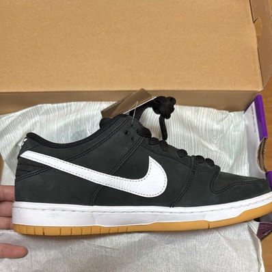 Nike SB Dunk Low Pro "Black/WhiteBlack-Gum Light Brown"