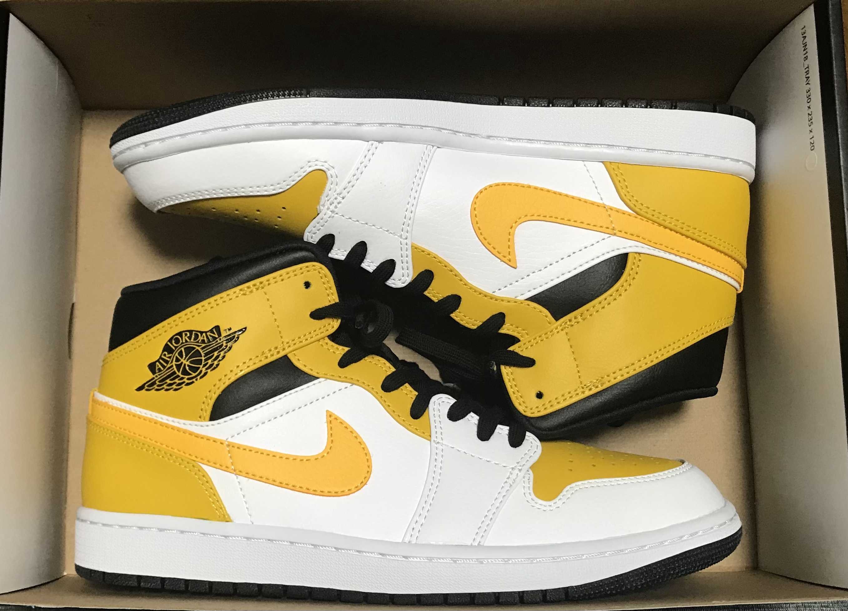 Nike Air Jordan 1 Mid "University Gold"