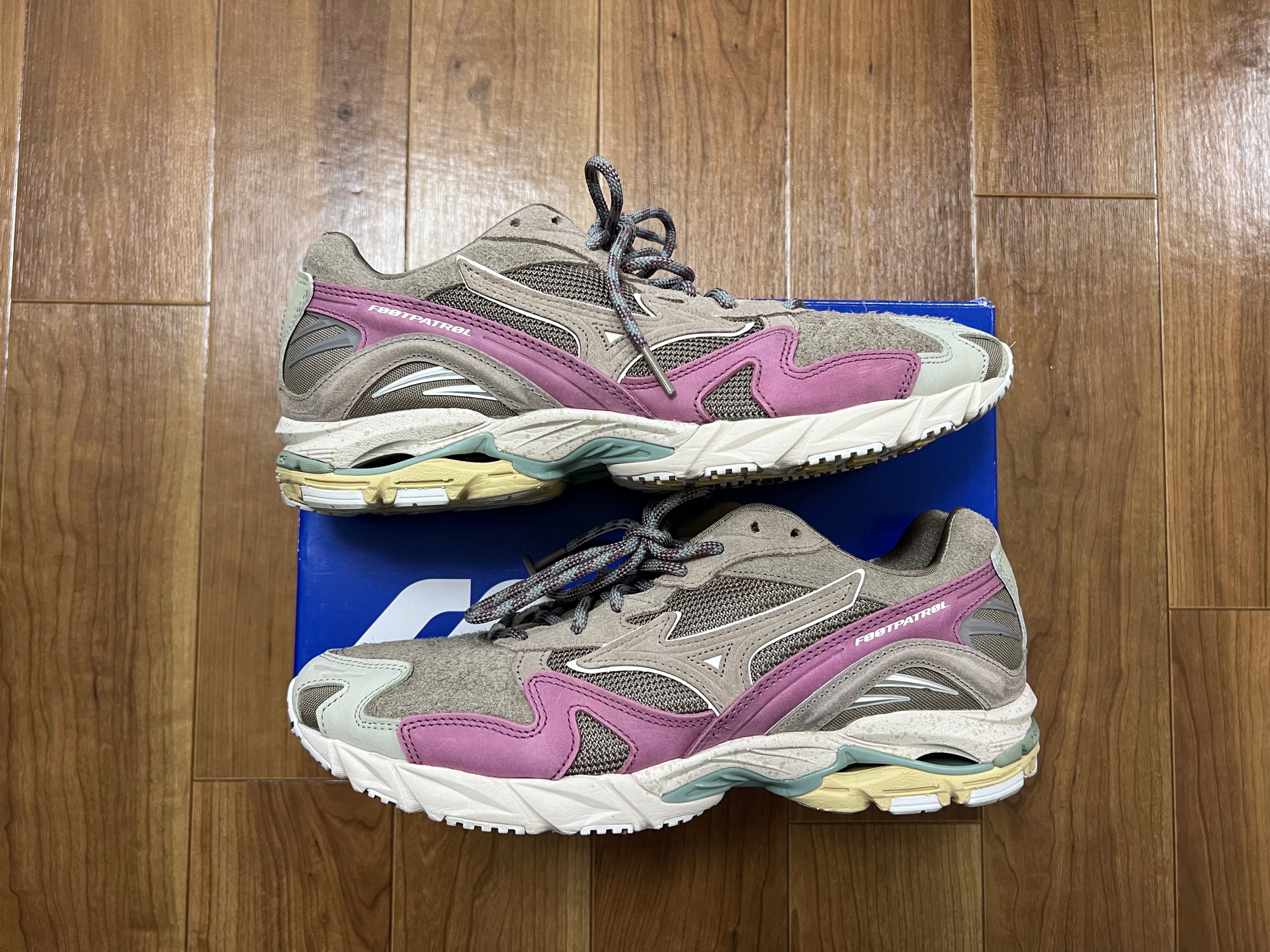 ミズノ ウェーブ ライダー10 "フットパトロール ラスト"