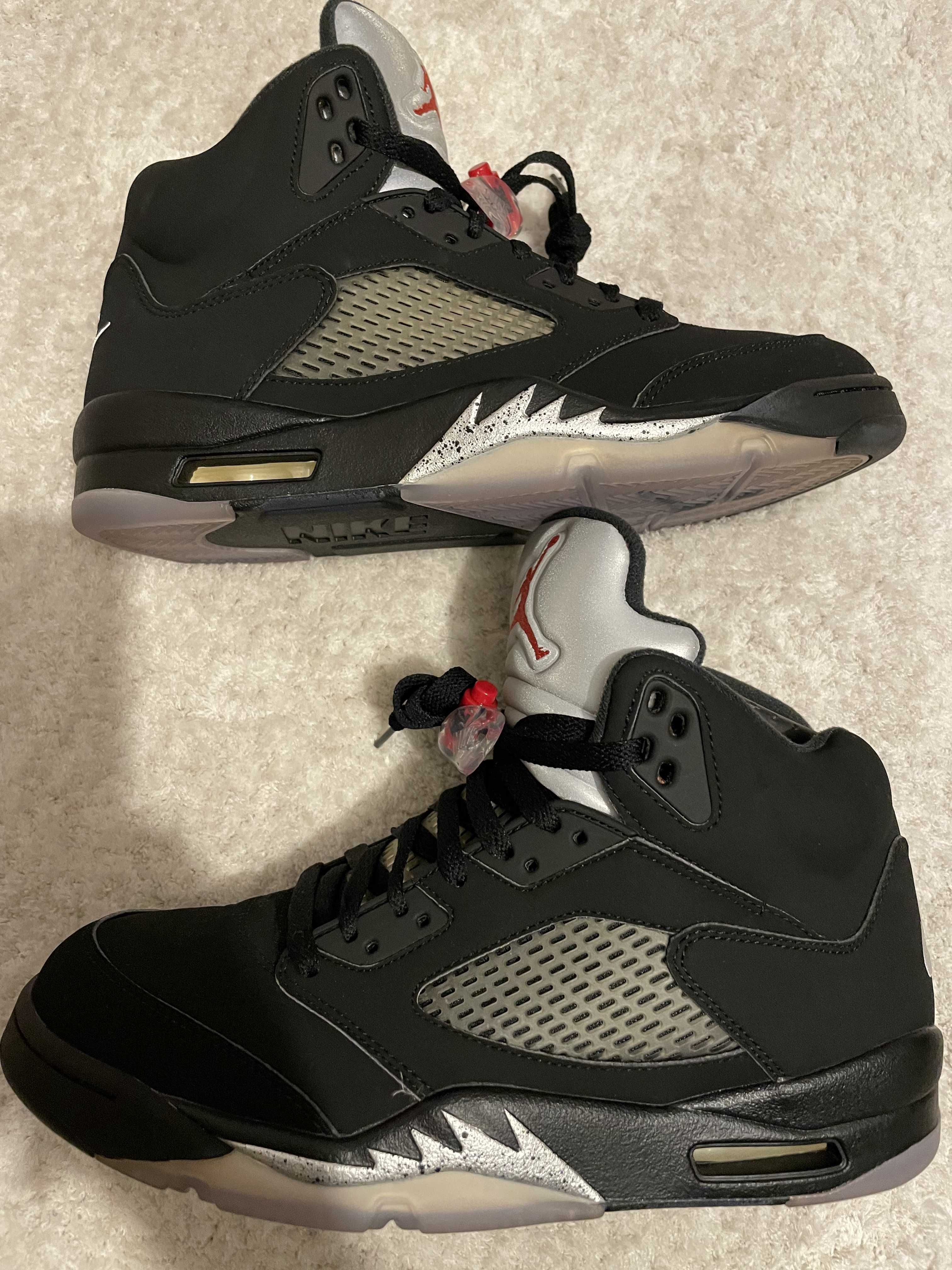 Nike Air Jordan 5 Retro OG "Black/Fire Red/Metallic Silver/White" (2016)