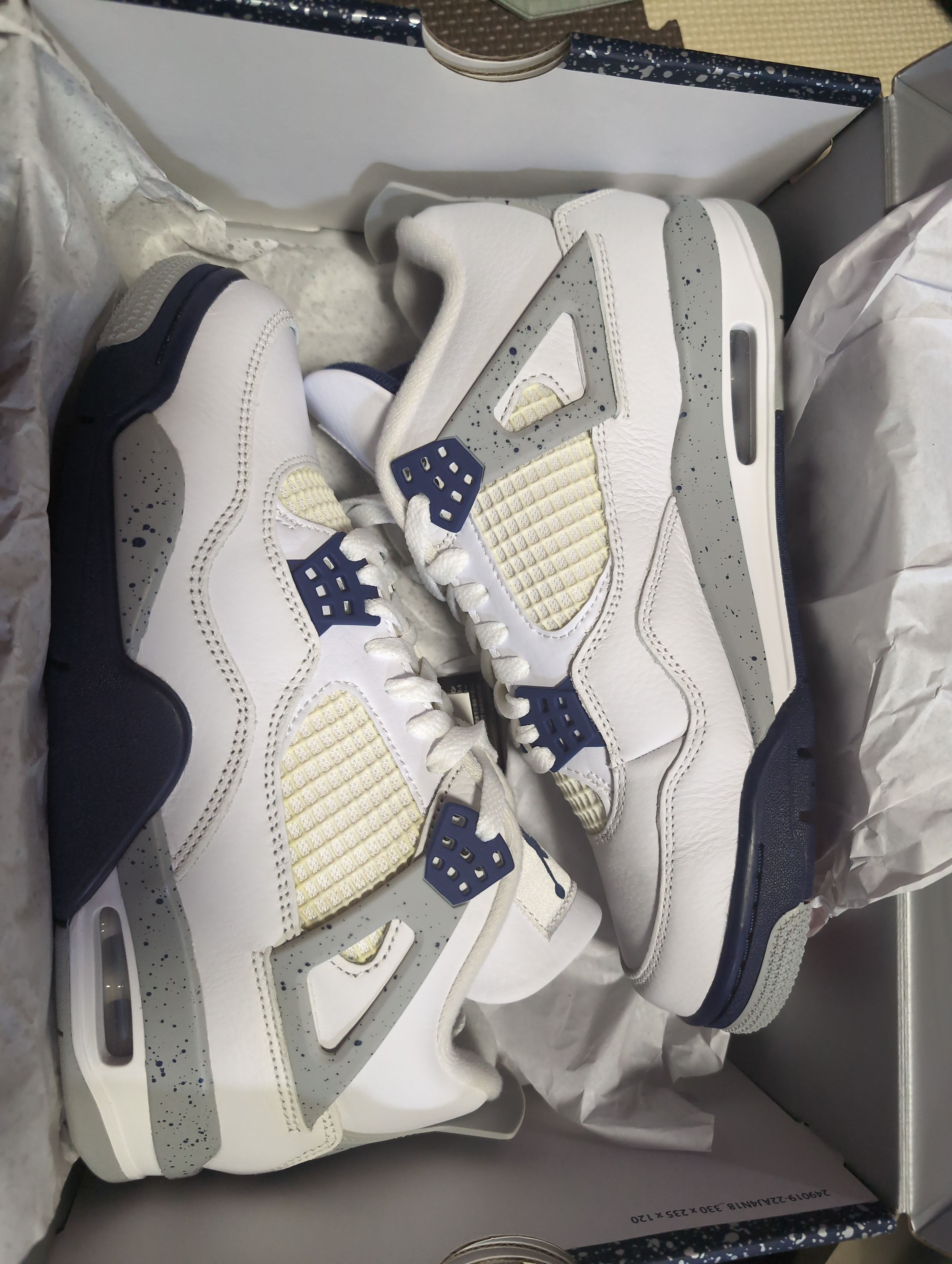 Nike Air Jordan 4 "Midnight Navy"