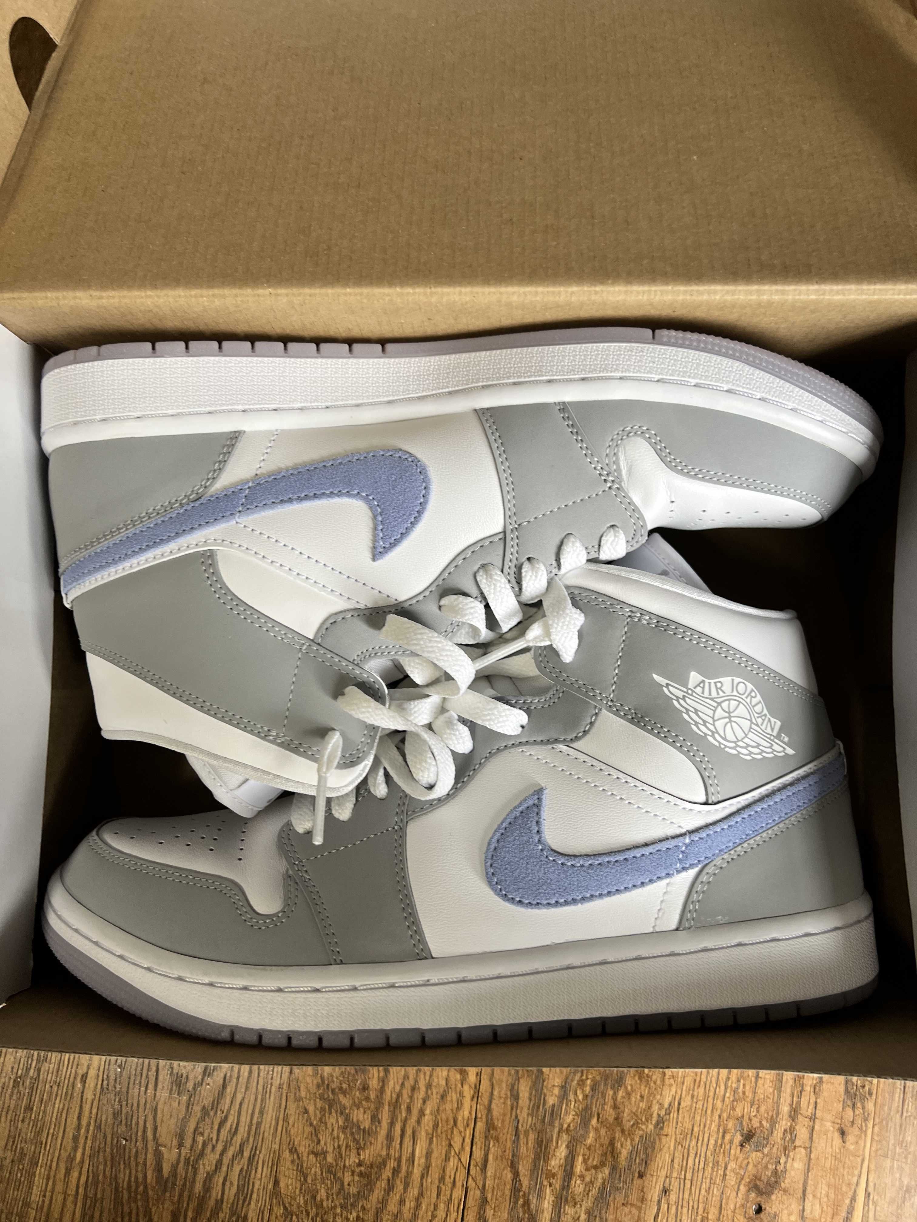 Nike Women's Air Jordan 1 Mid "Wolf Grey"