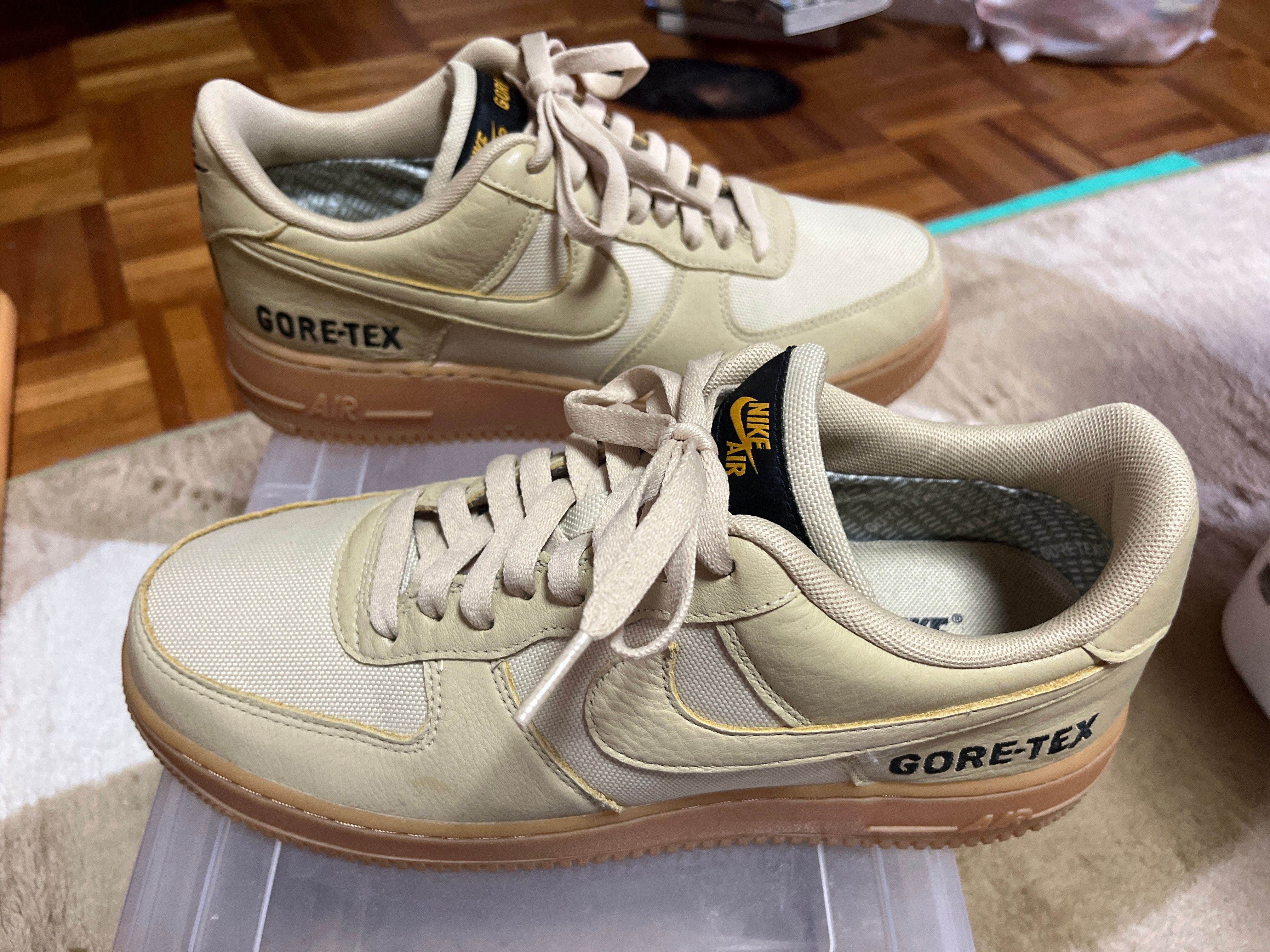 Nike Air Force 1 Low Gore-Tex "Team Gold"