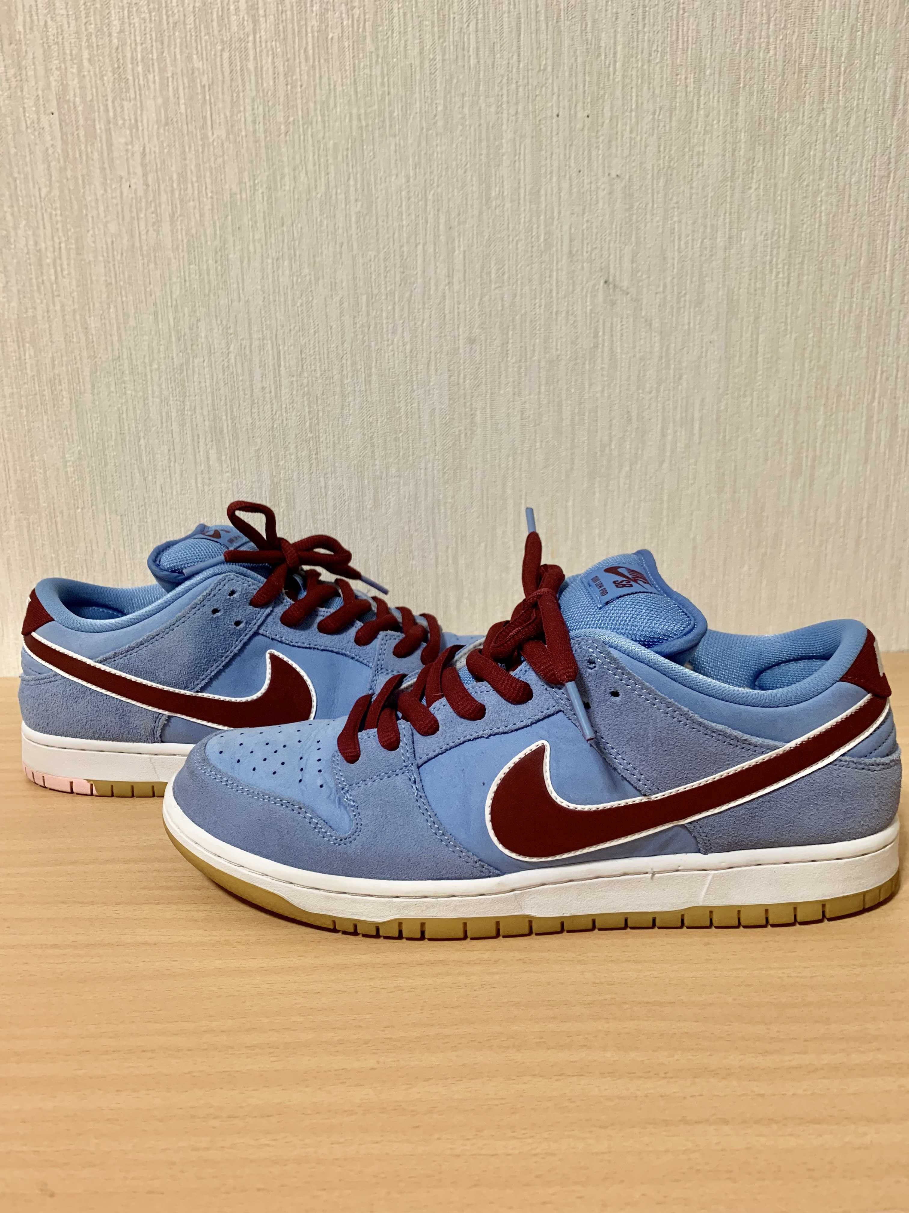 Nike SB Dunk Low Pro "Philadelphia Phillies/Valor Blue and Team Maroon"