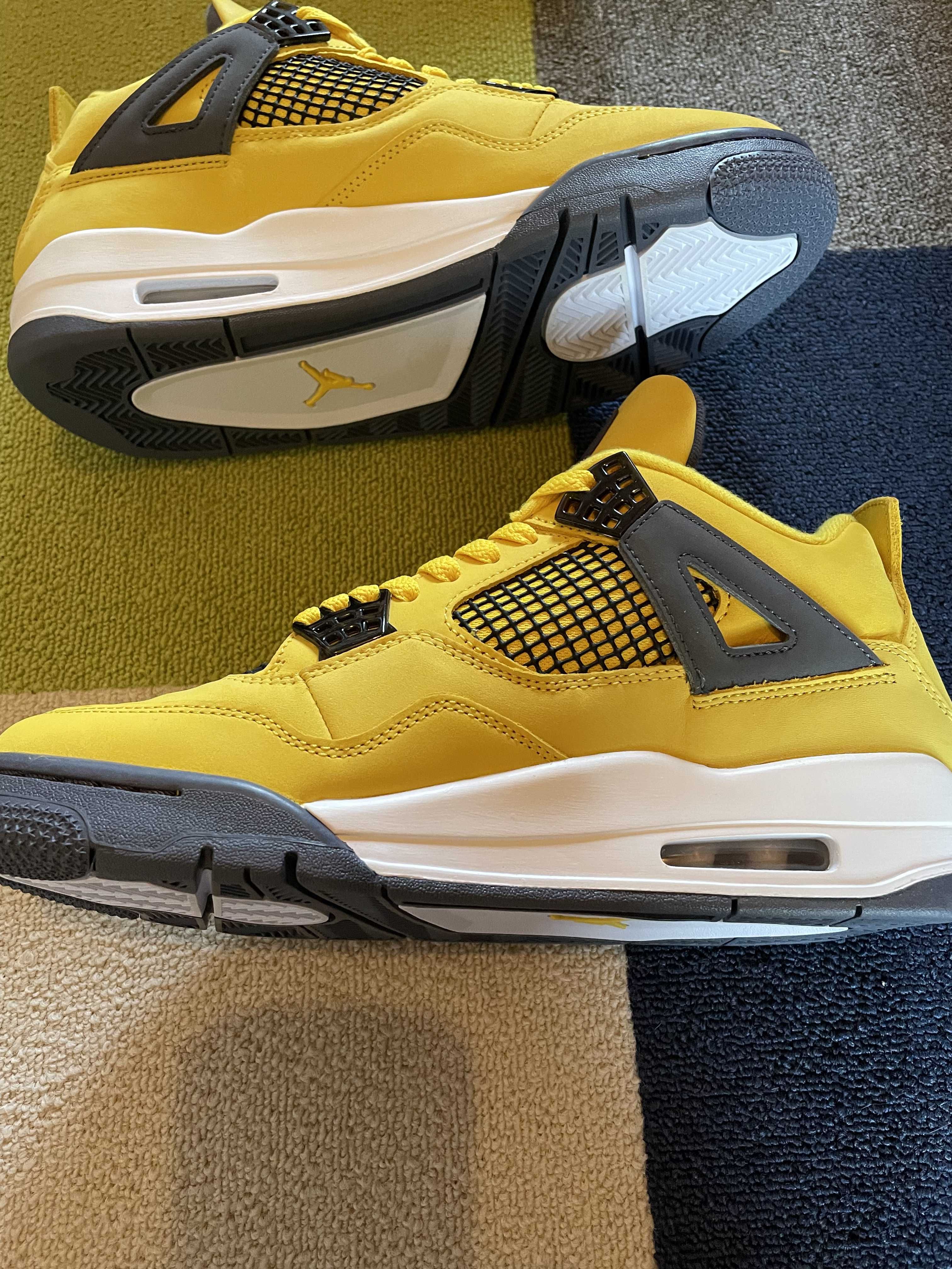 Nike Air Jordan 4 "Tour Yellow"