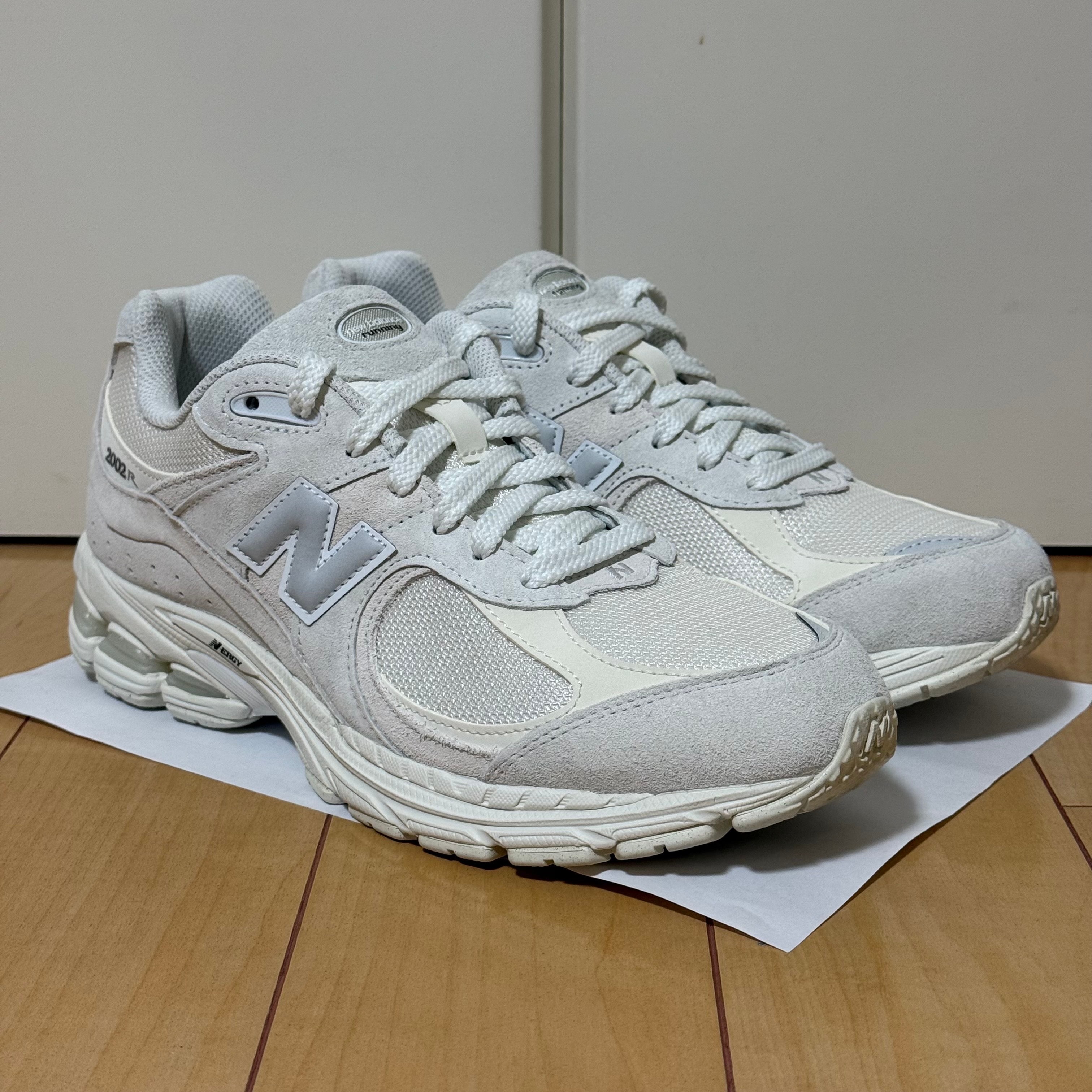 New Balance 2002R "Sea Salt/Silver Metallic"