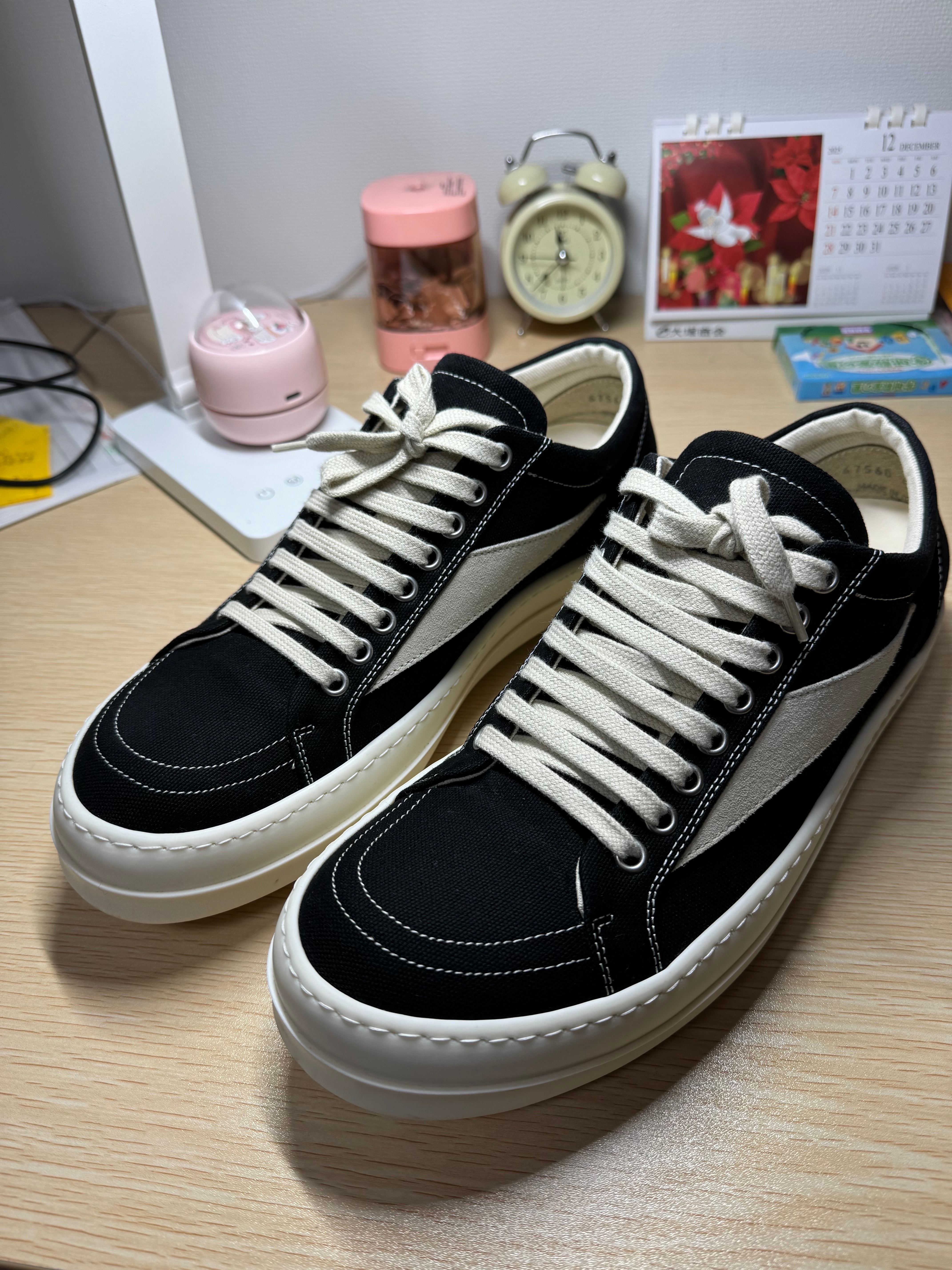 リックオウエンス ダークシャドウ ヴィンテージ スニークス "ブラック/ミルク/ミルク"