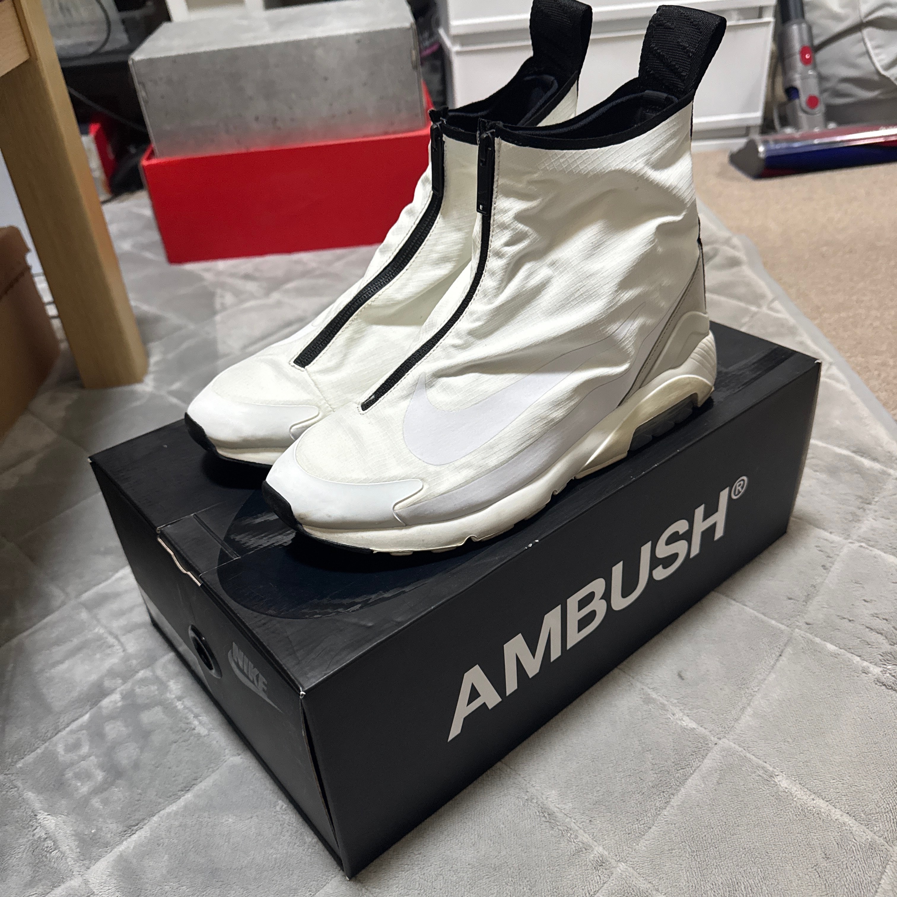 アンブッシュ® × ナイキ エアマックス180 ハイ "ホワイト"