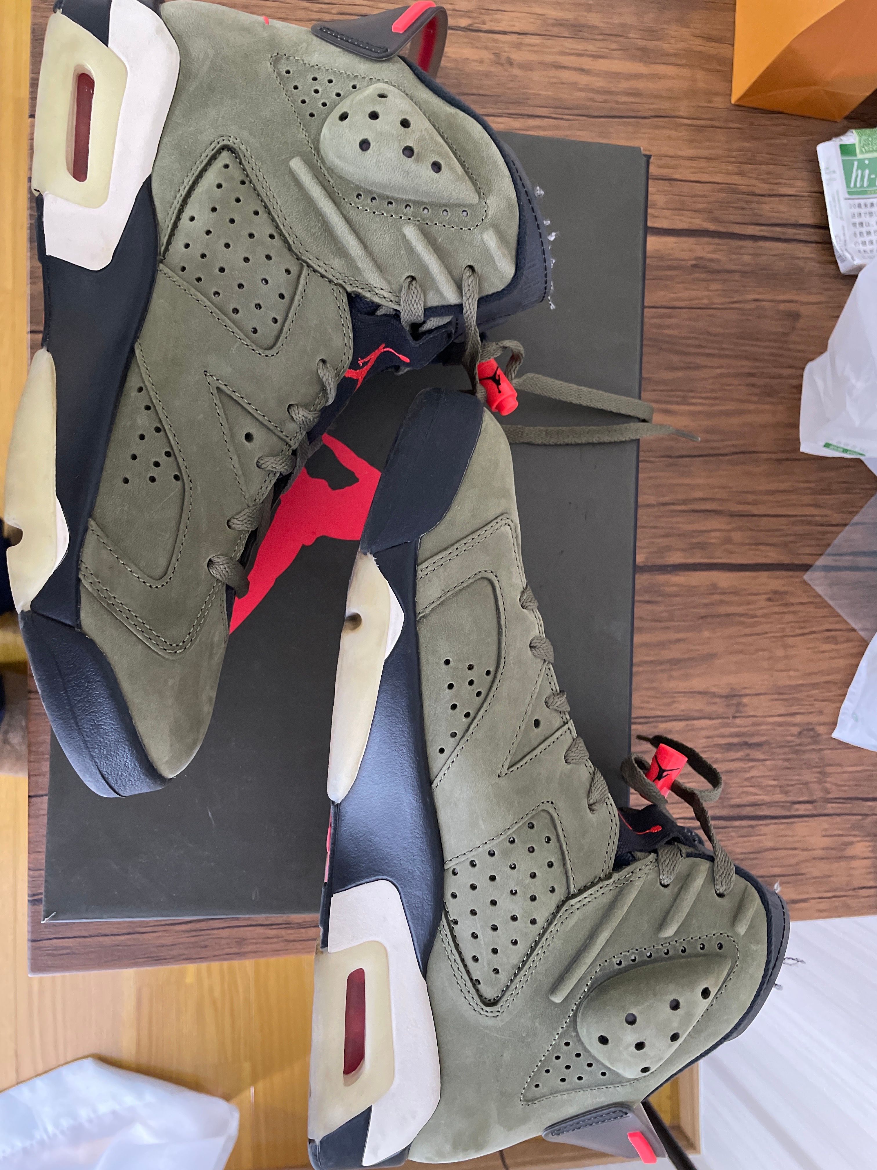 Travis Scott × Nike Air Jordan 6 Retro "Medium Olive"