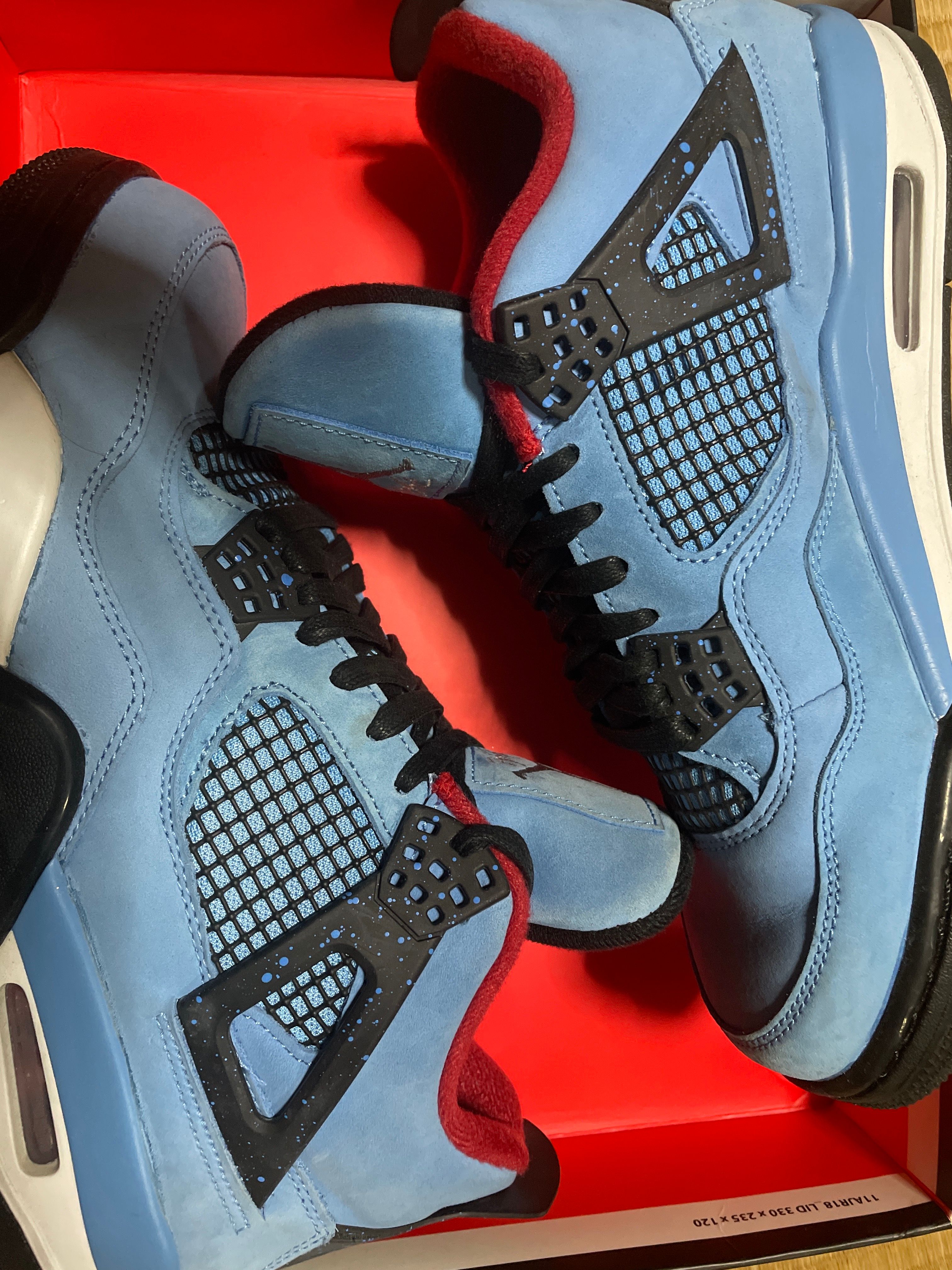 Travis Scott × Nike Air Jordan 4 Retro Cactus Jack "University Blue"