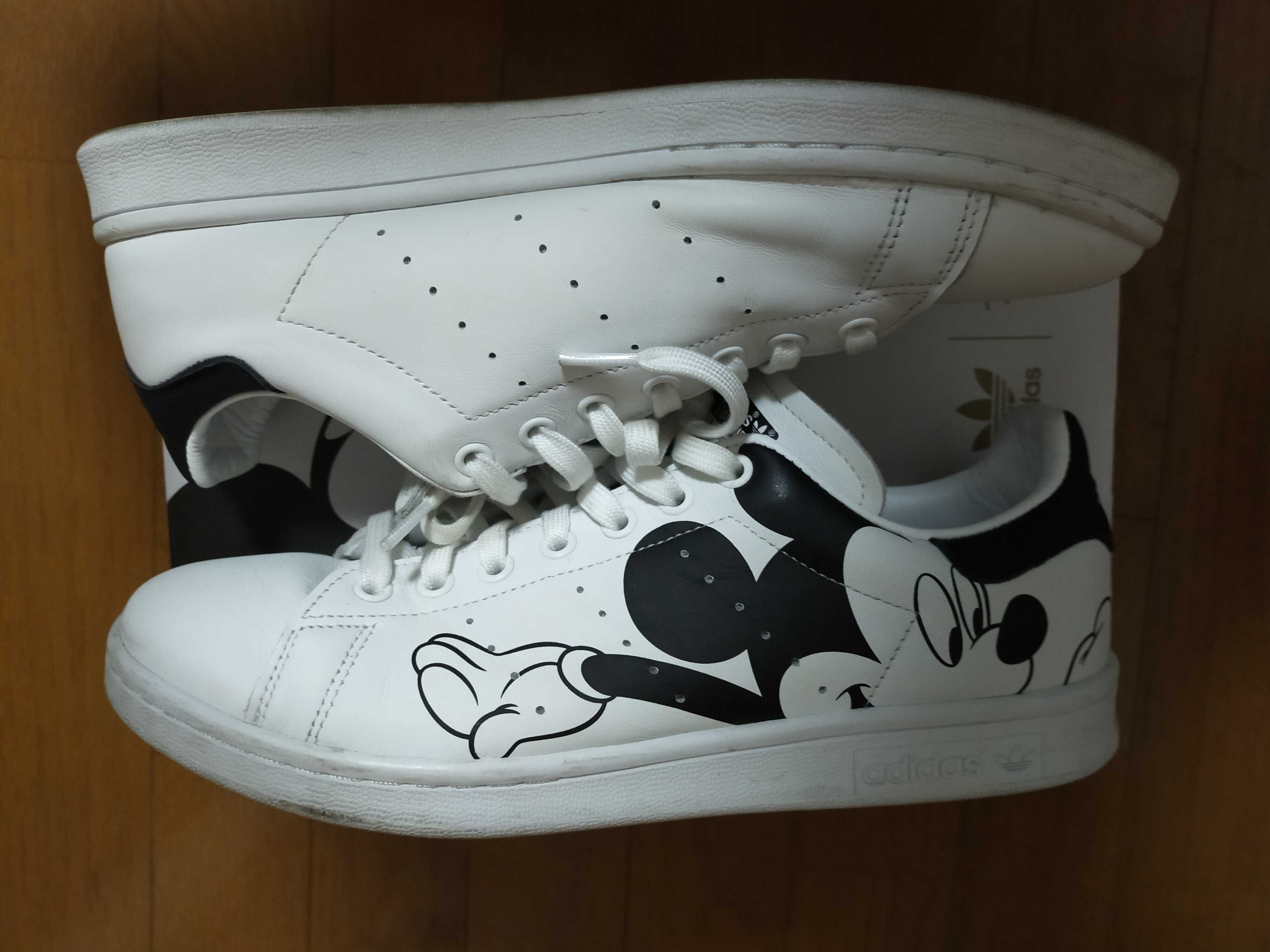 adidas Stan Smith "MICKEY MOUSE"
