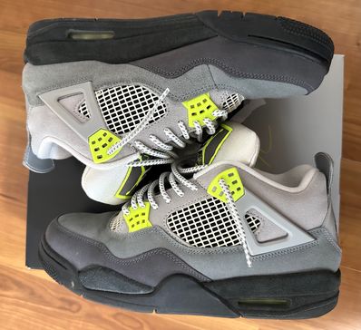 NIKE AIR JORDAN 4 RETRO LE "NEON"