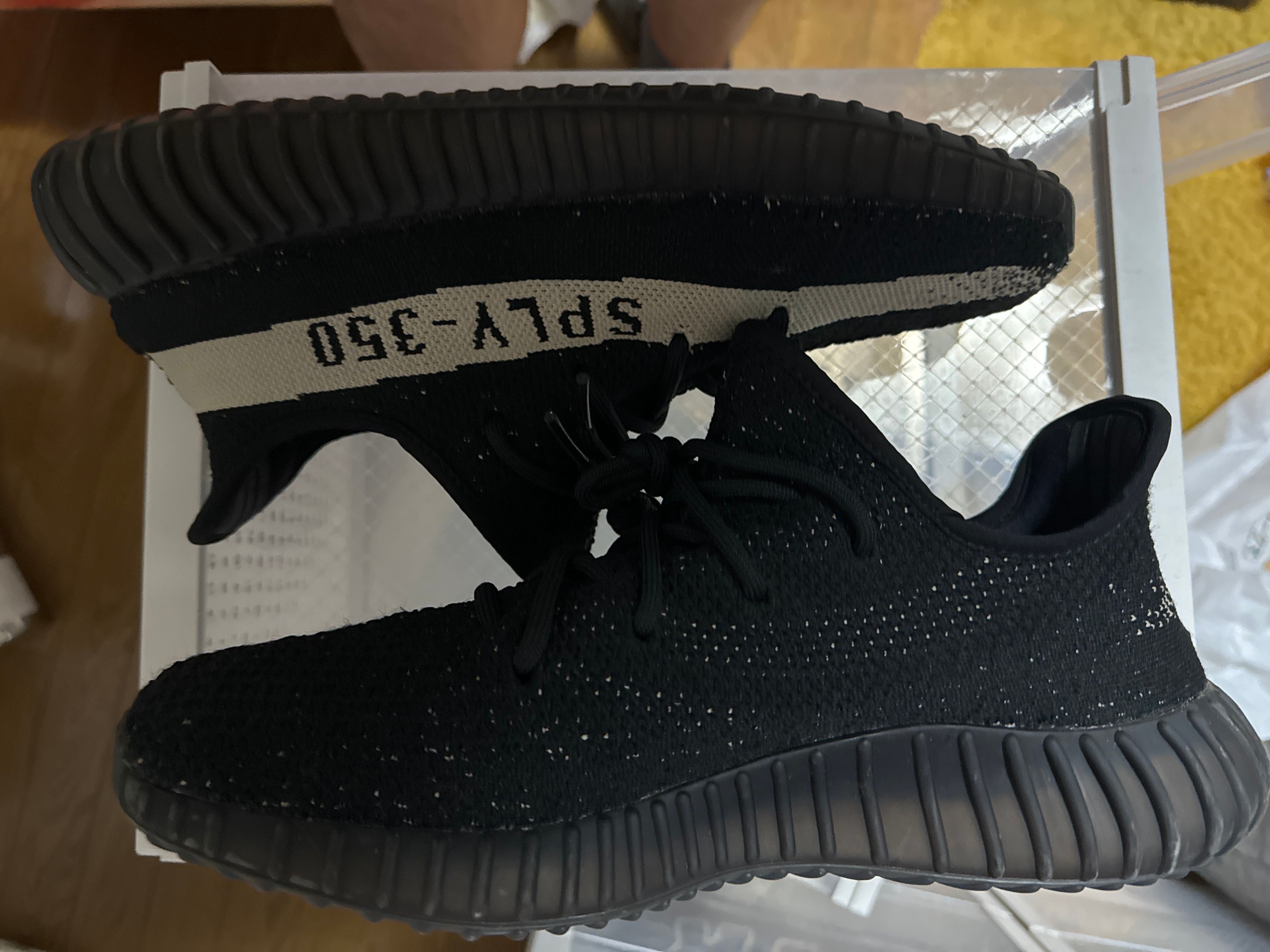 adidas YEEZY Boost 350 V2 "Oreo"