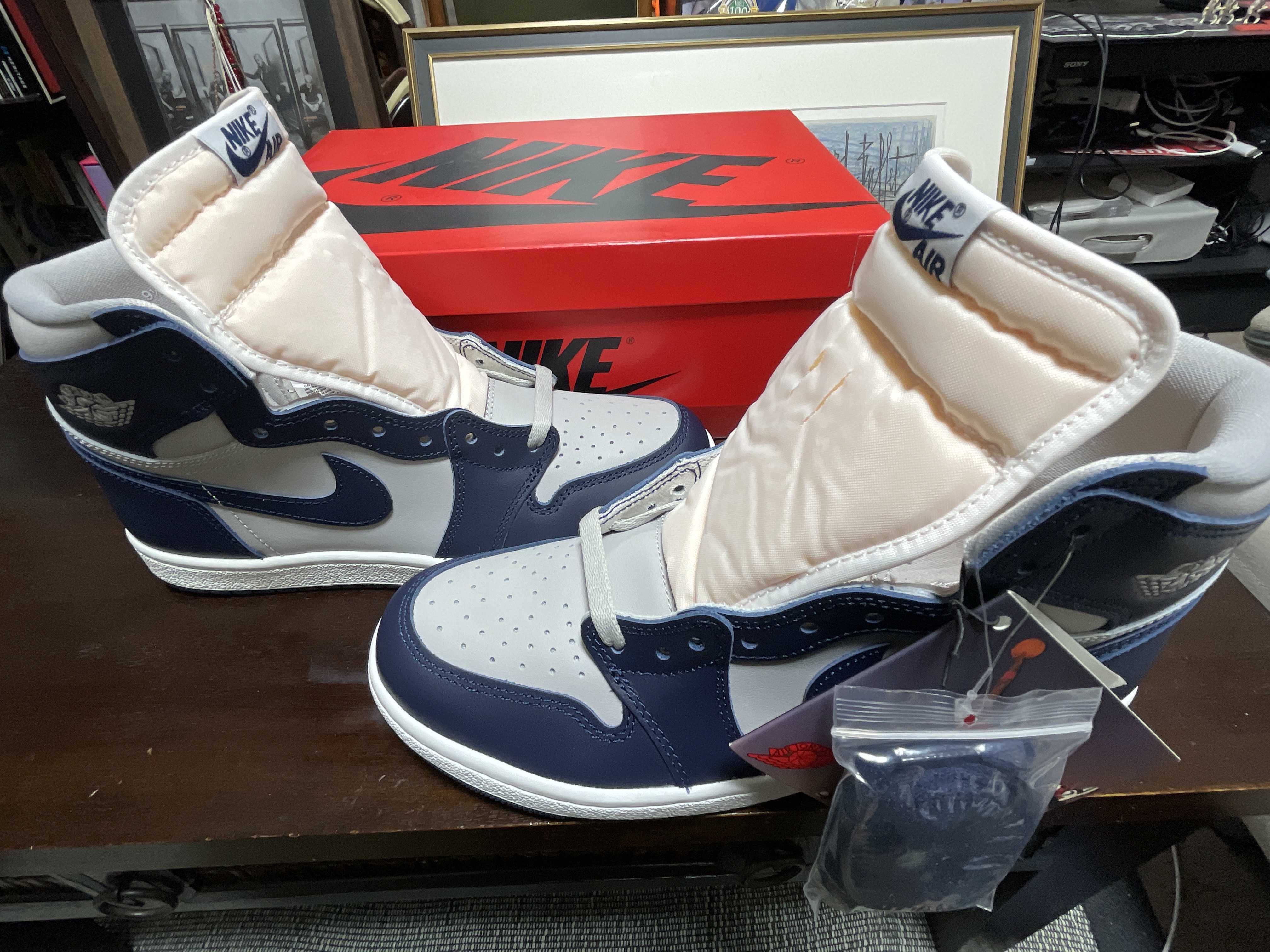 Nike Air Jordan 1 High 85 "Georgetown"