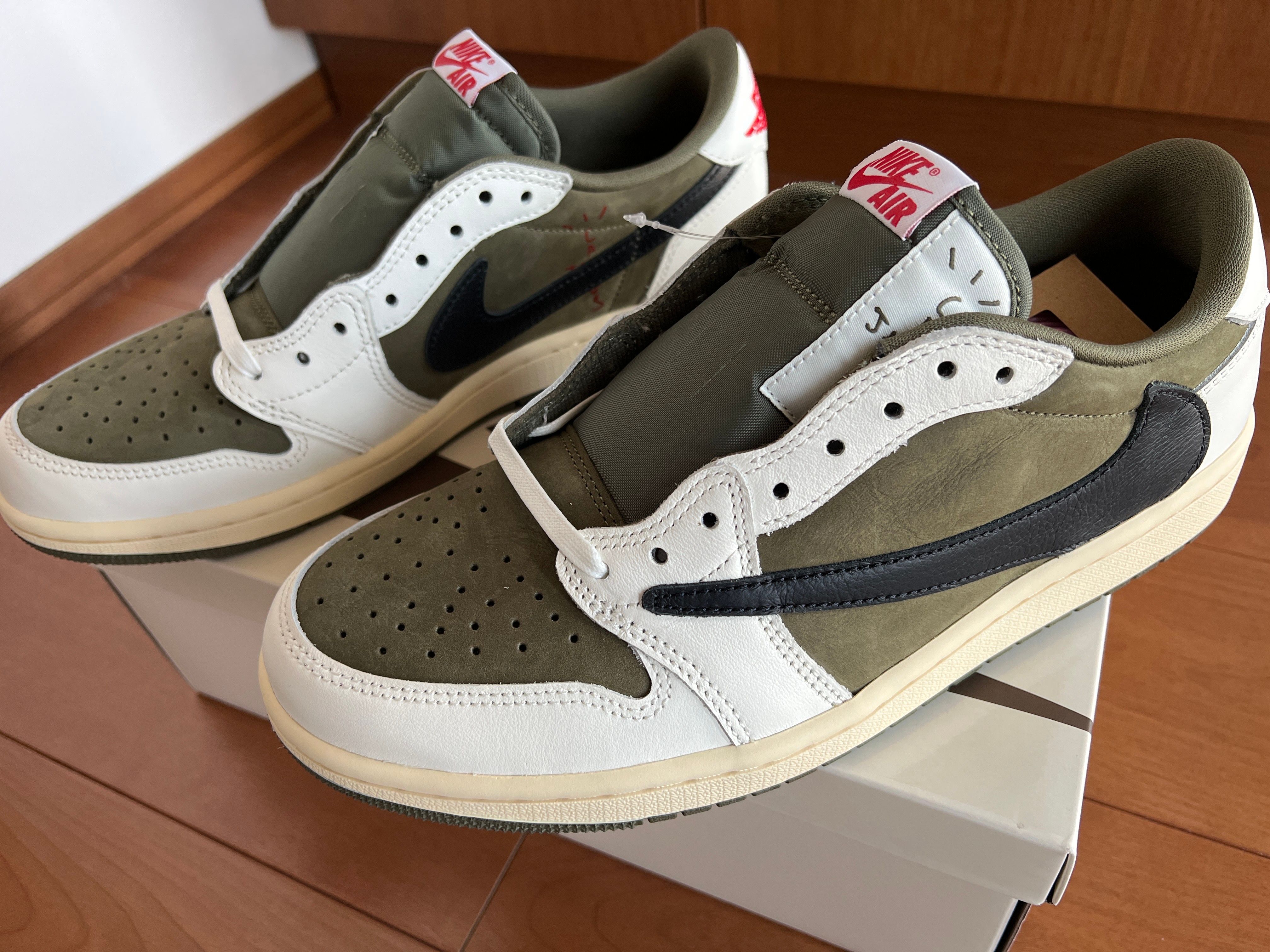 Travis Scott × Nike Air Jordan 1 Low OG SP "Reverse Olive"