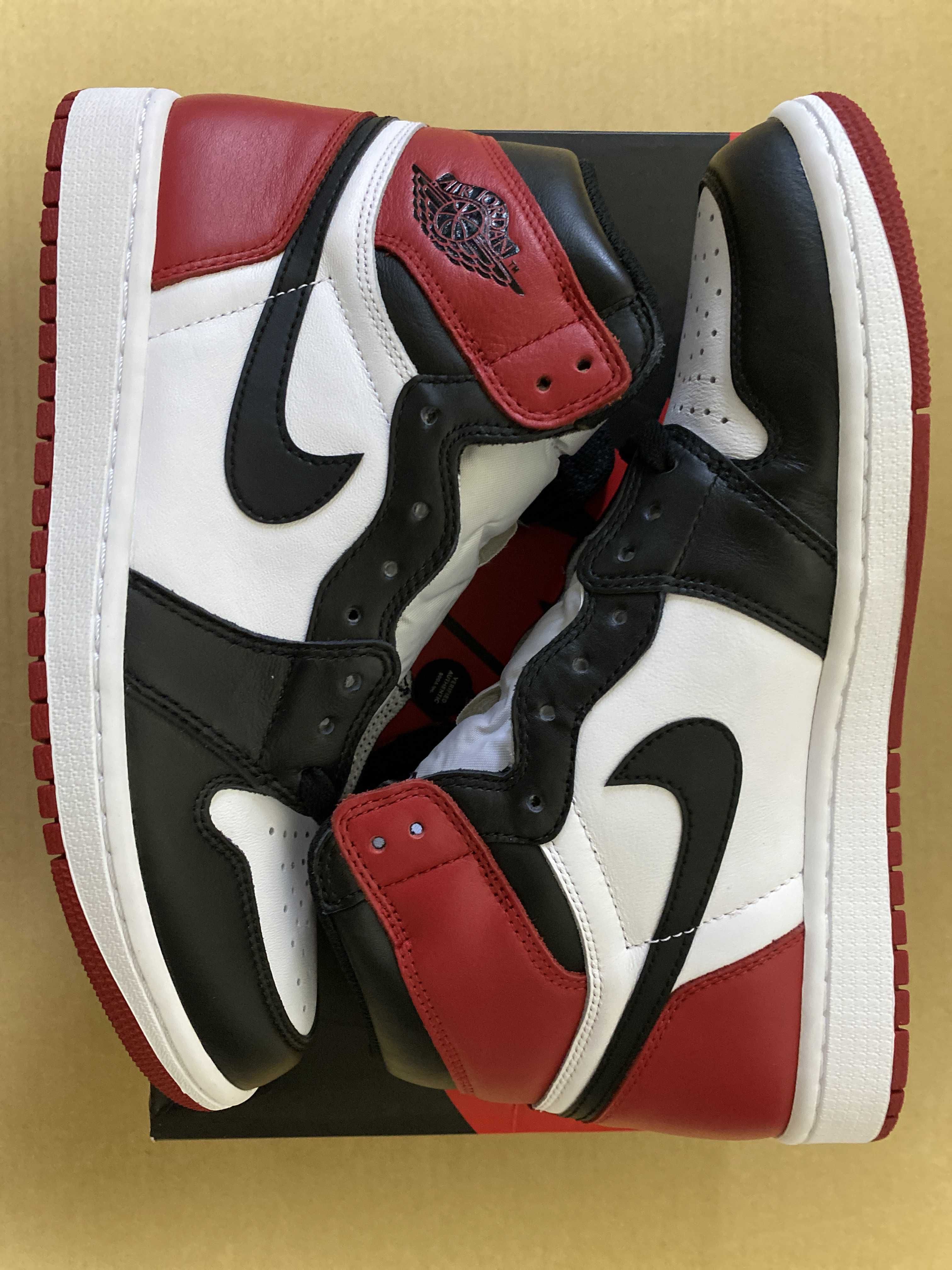 Nike Air Jordan 1 Retro High OG "Black Toe"(2016)