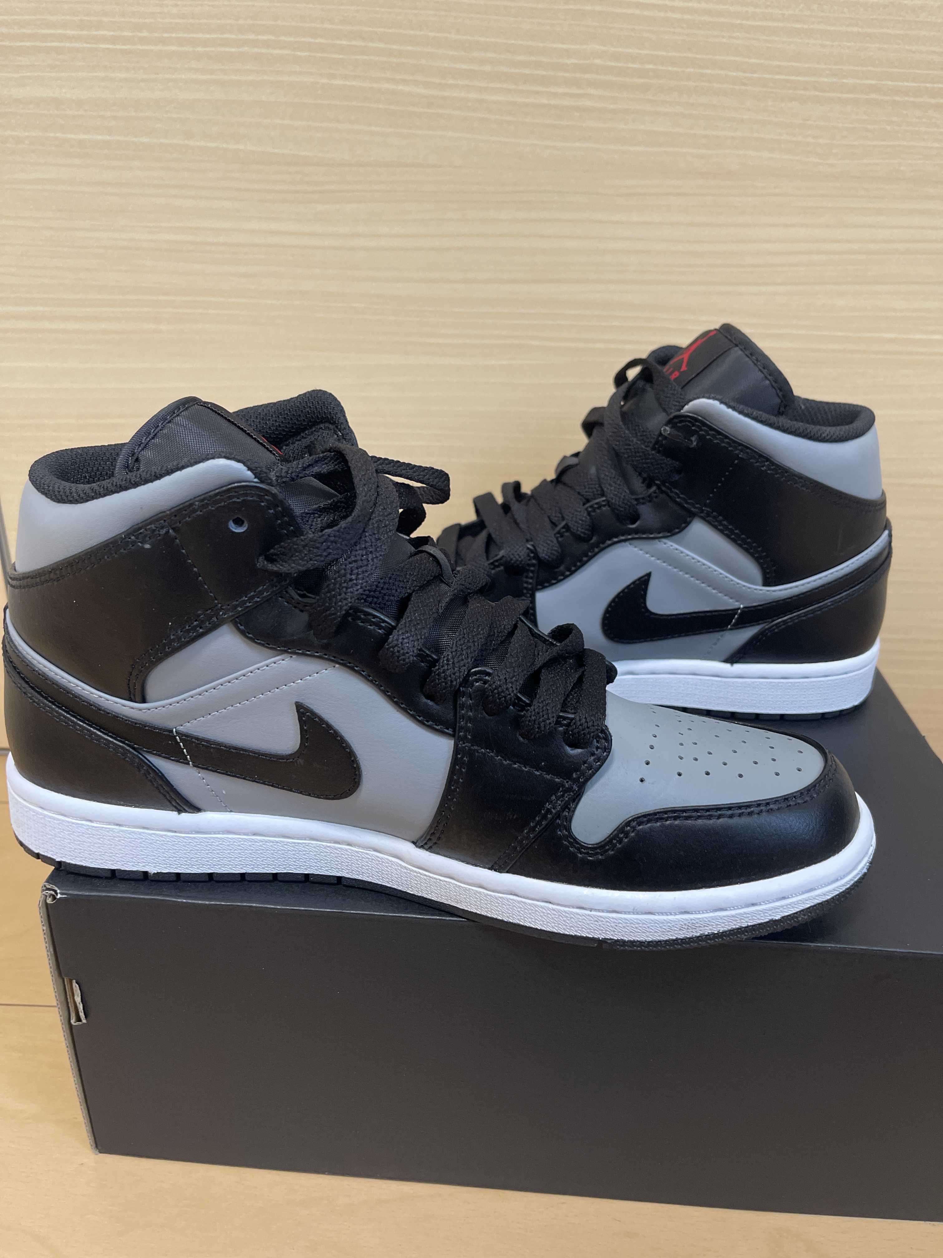Nike Air Jordan 1 Mid "Shadow"