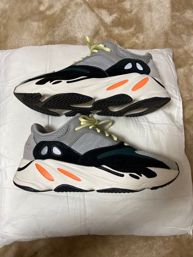 adidas YEEZY Boost 700 "Wave Runner"