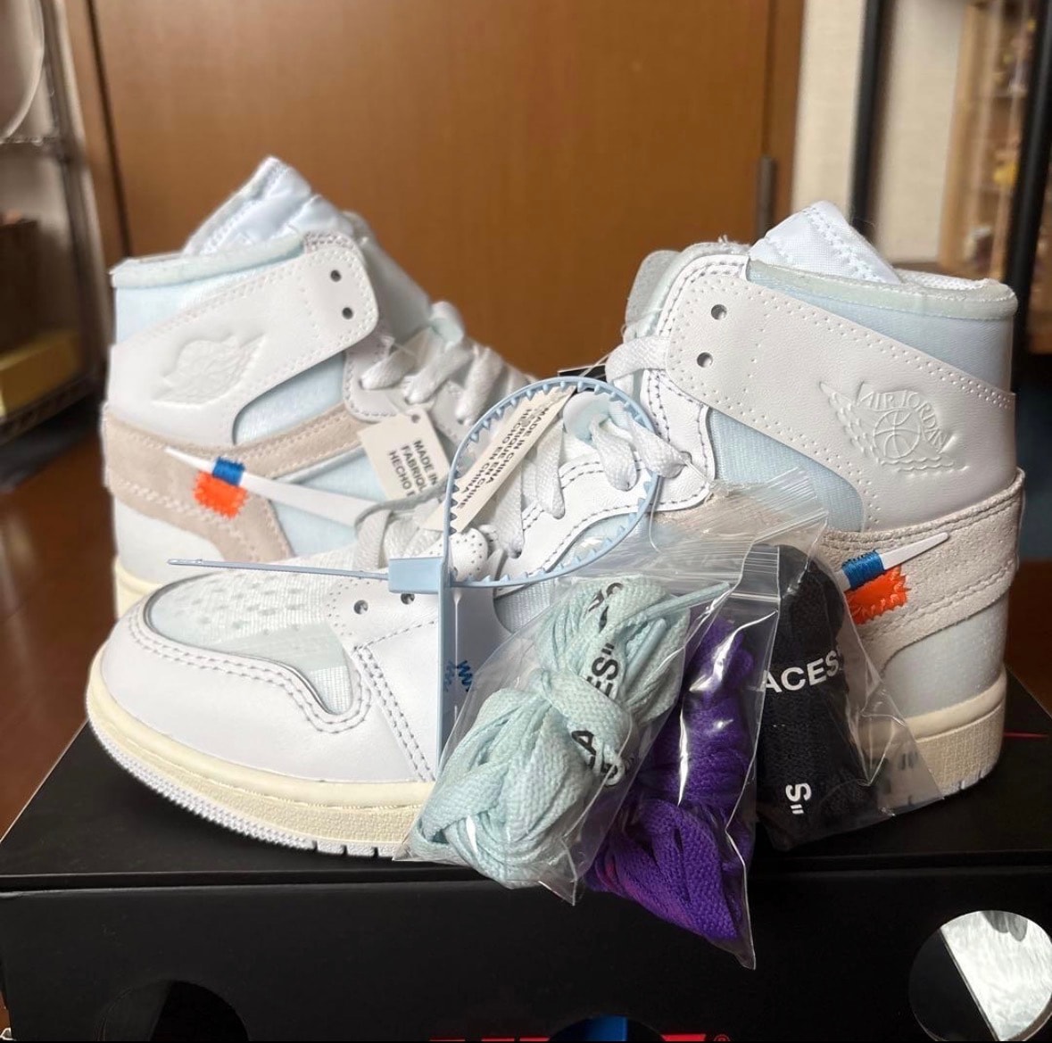 Virgil Abloh Archive (V.A.A.) × Nike Air Jordan 1 Retro High OG "Alaska"