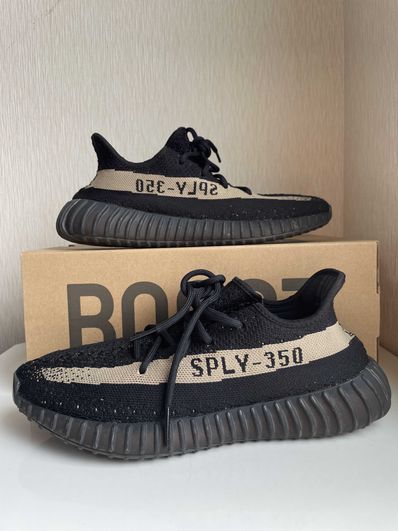 adidas YEEZY Boost 350 V2 "Core Black Green"