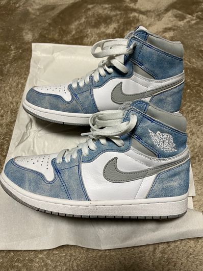 Nike Air Jordan 1 High OG "Hyper Royal"