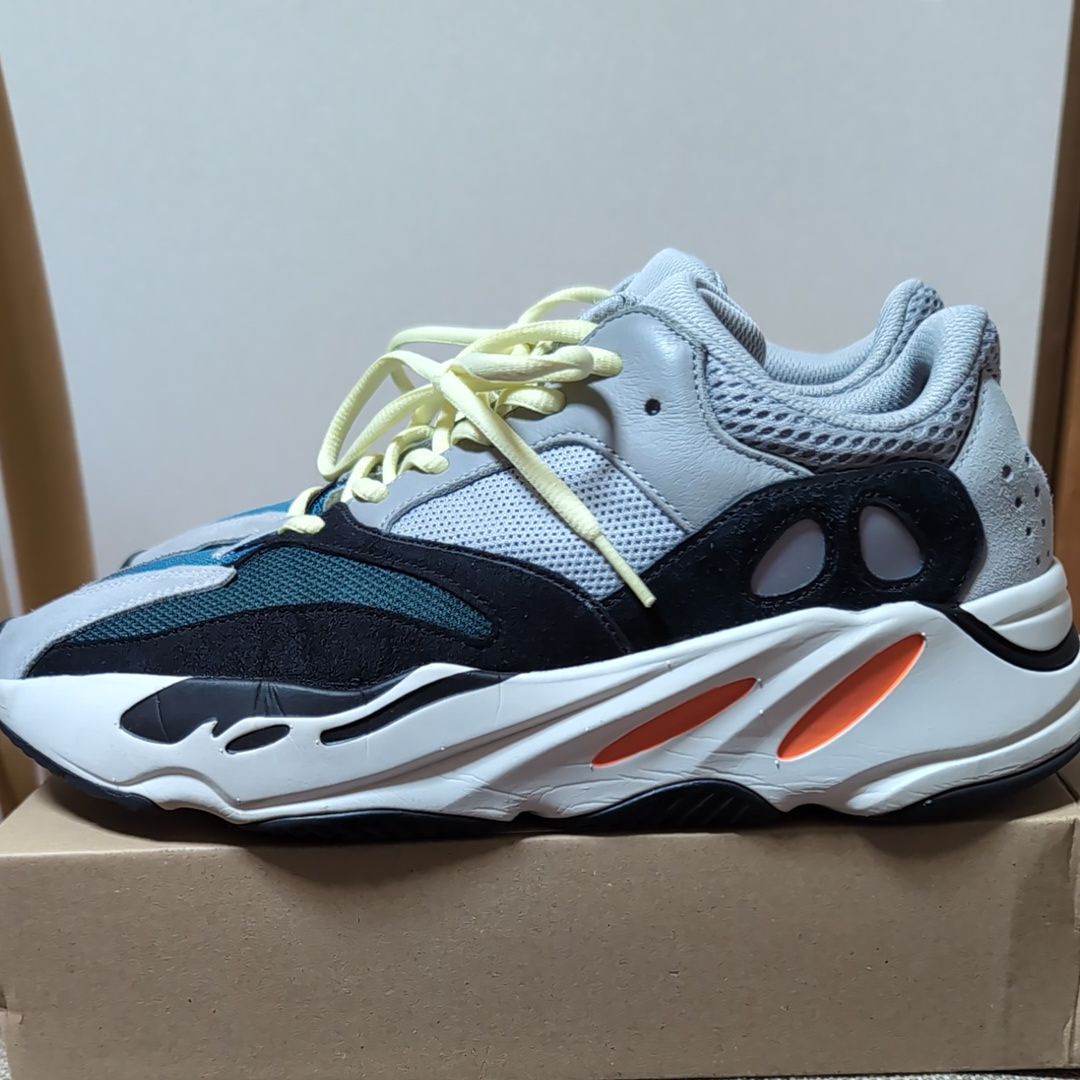 adidas YEEZY Boost 700 "Wave Runner"