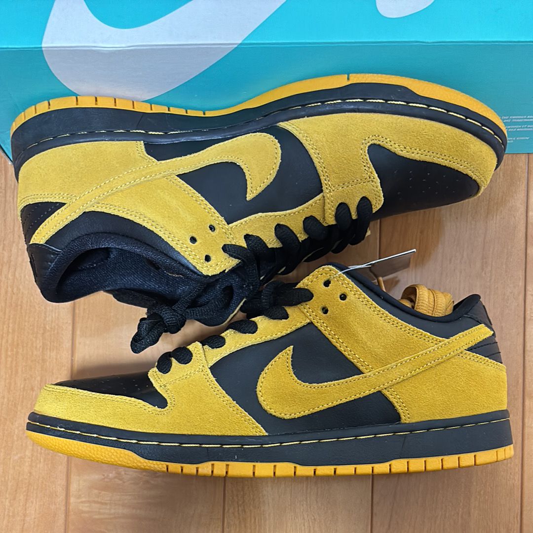 Nike SB Dunk Low "Iowa"