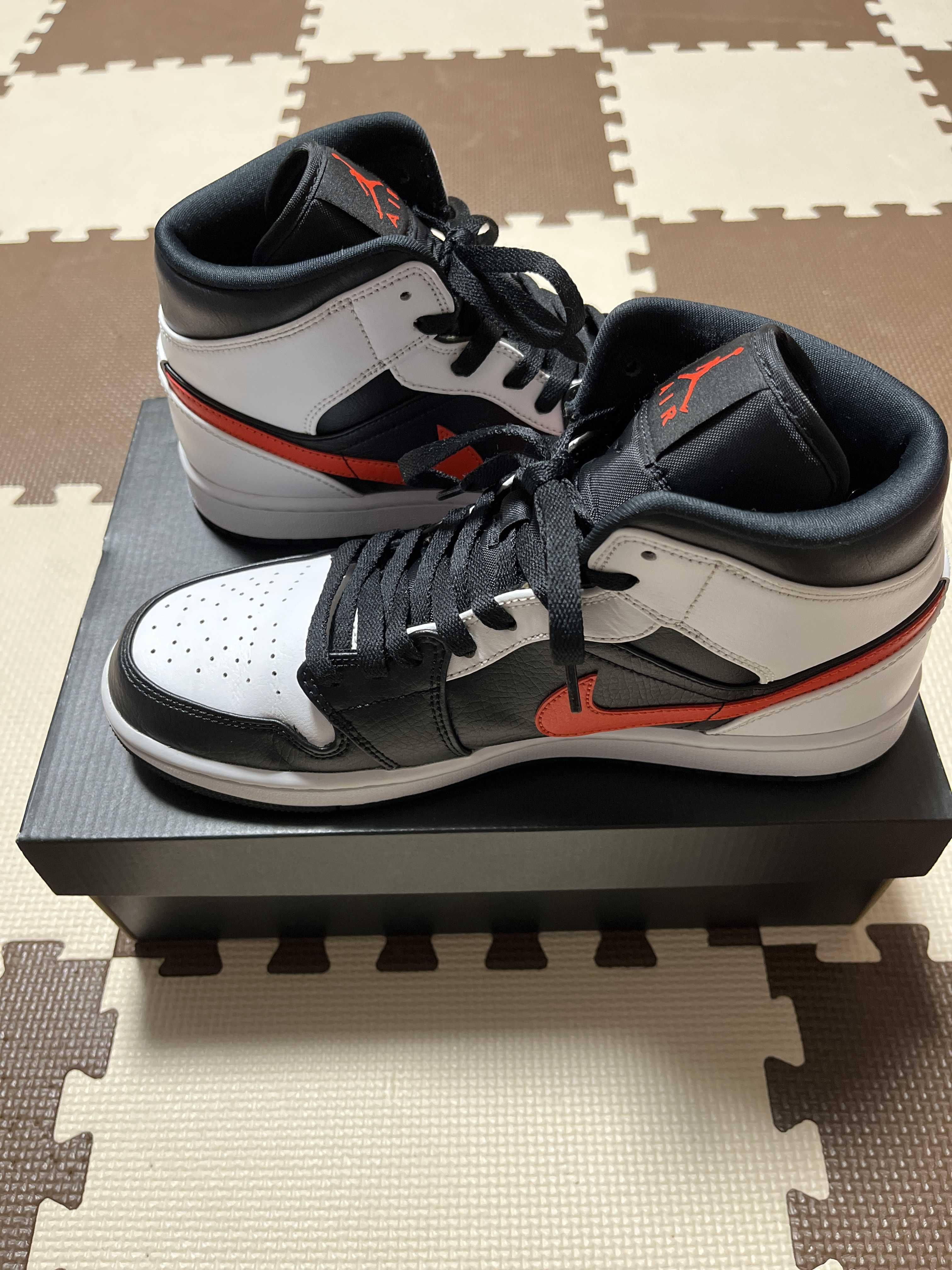 NIKE AIR JORDAN 1 MID "BLACK/CHILE RED/WHITE"