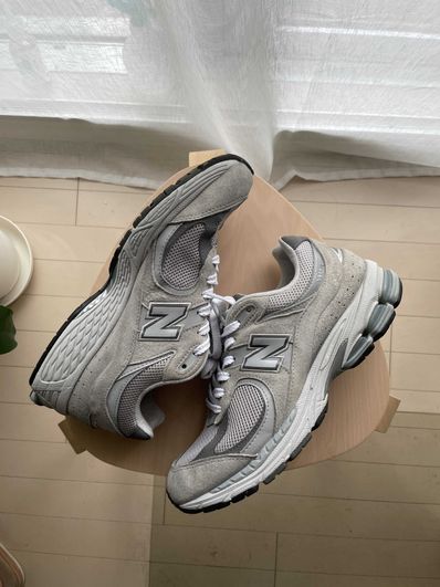 New Balance 2002R "Gray"