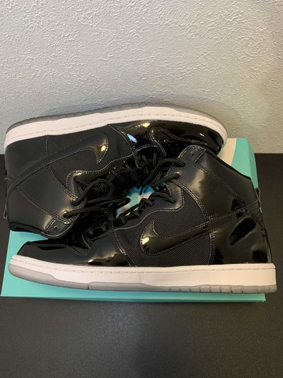 Nike SB Dunk High "Space Jam"