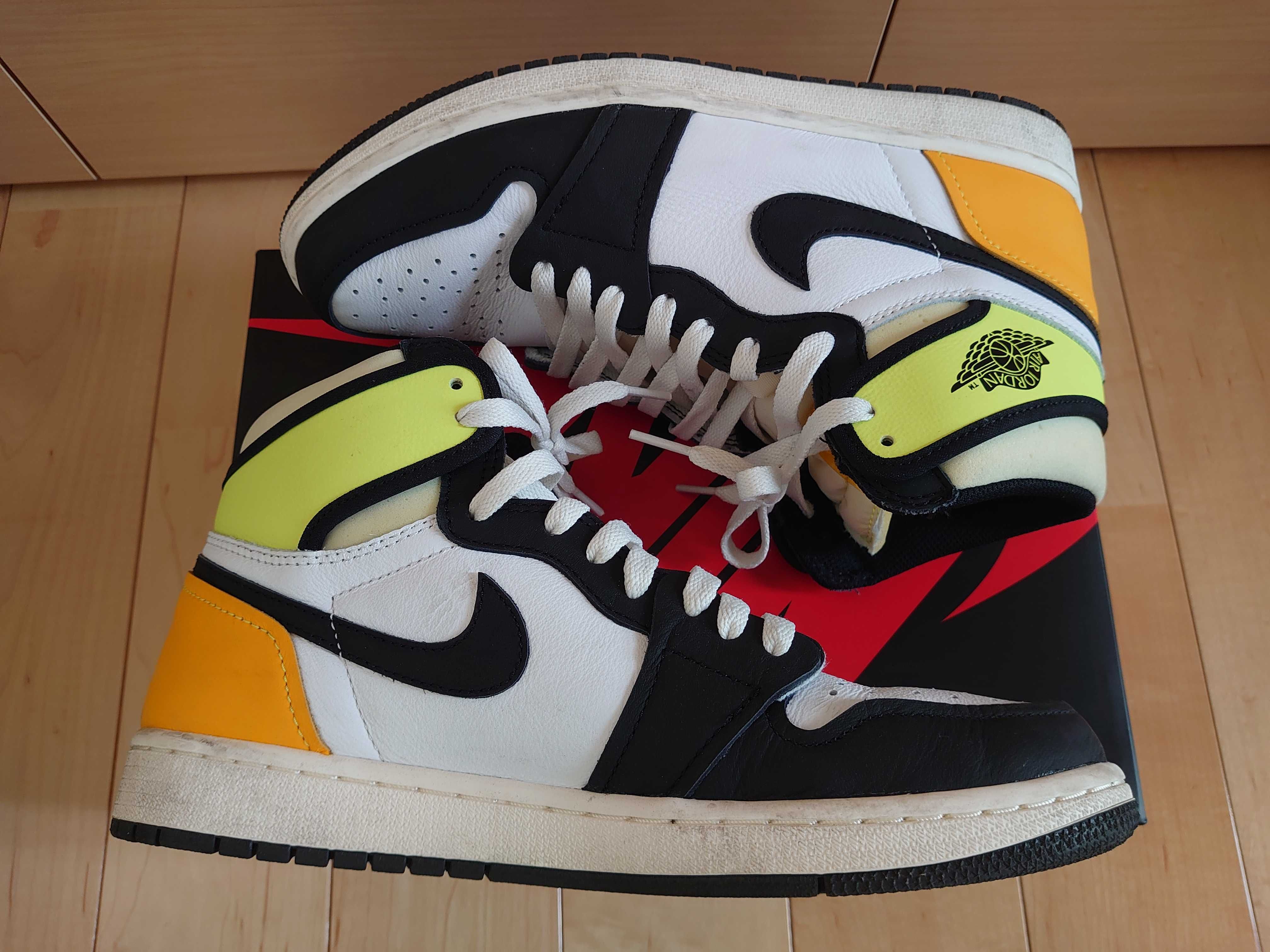 Nike Air Jordan 1 High OG "Volt Gold"