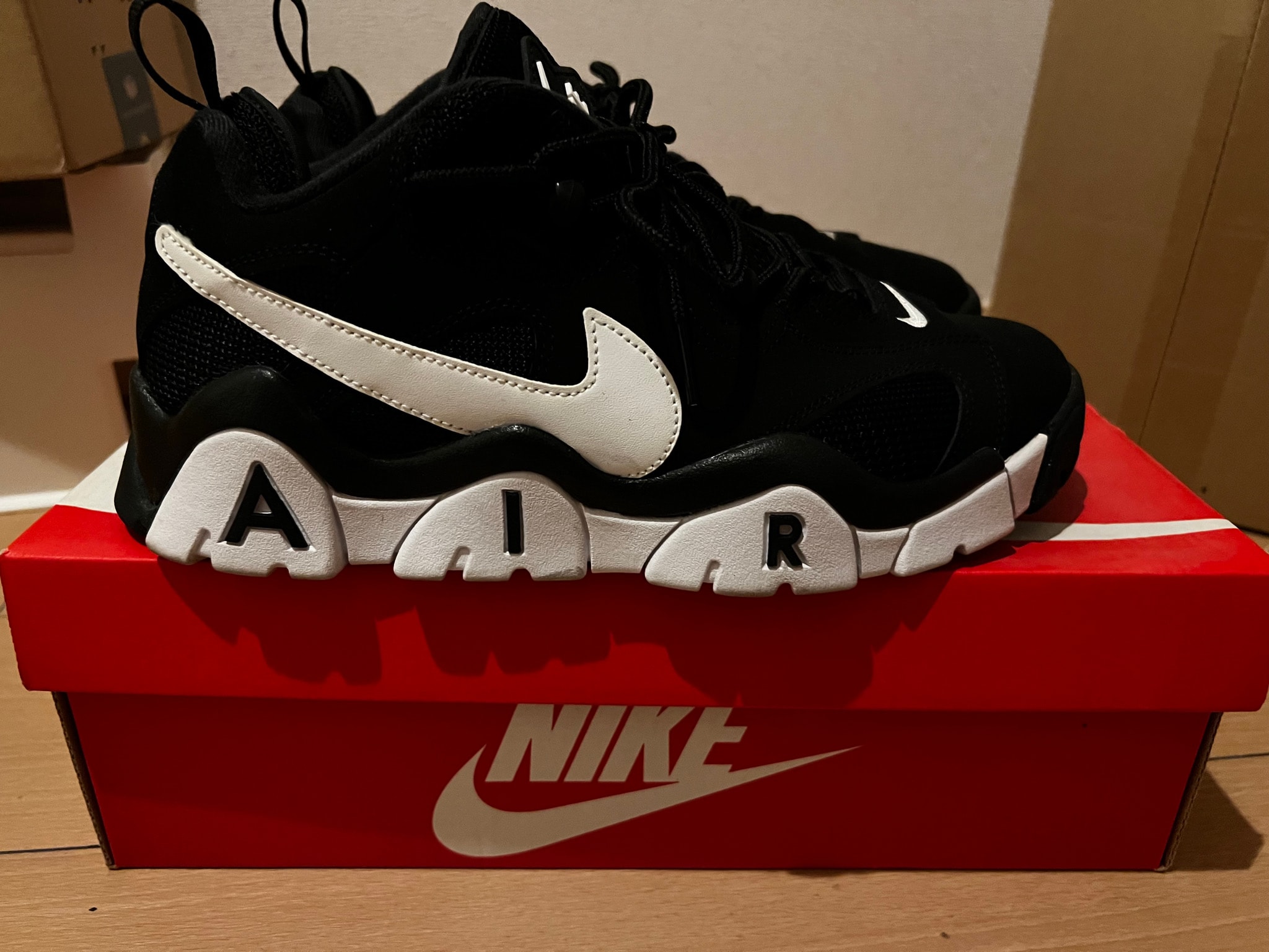 Nike Air Barrage Low "Black/White"