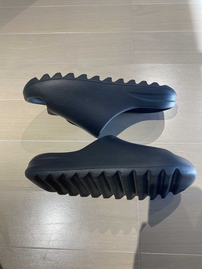 adidas YEEZY Slide "Onyx"