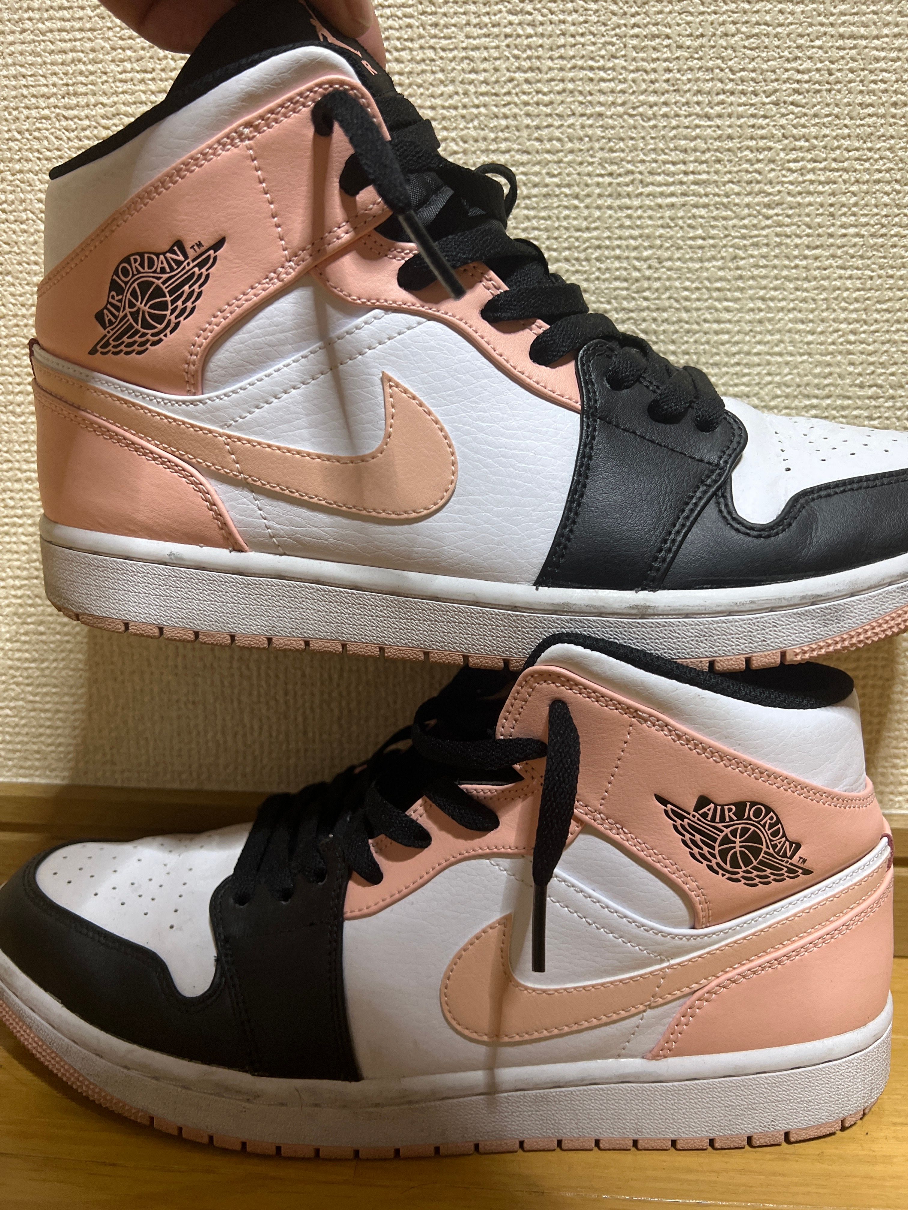 NIKE AIR JORDAN 1 MID "WHITE/BLACK/CRIMSON TINT"