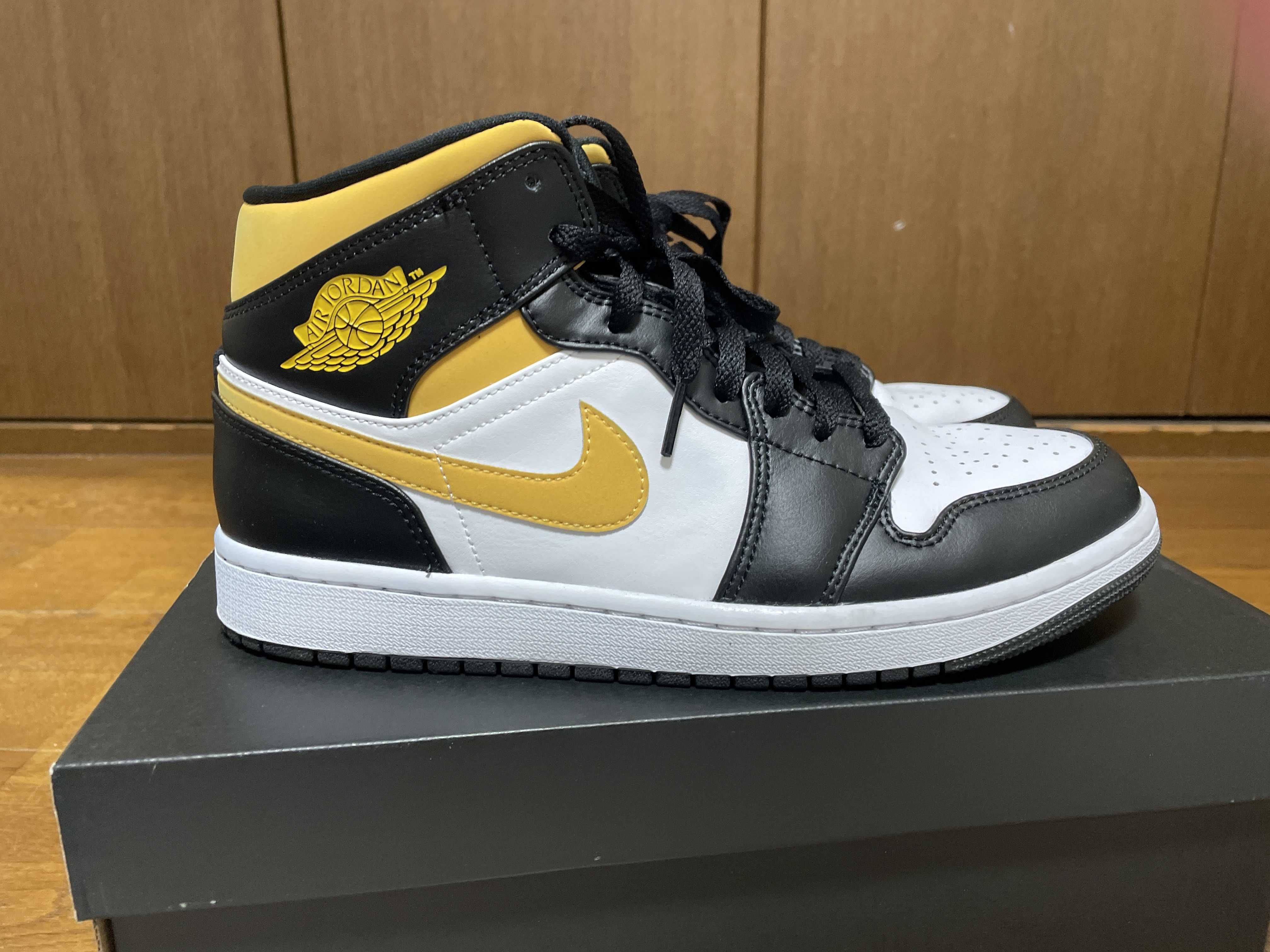 Nike Air Jordan 1 Mid "White/Pollen-Black"
